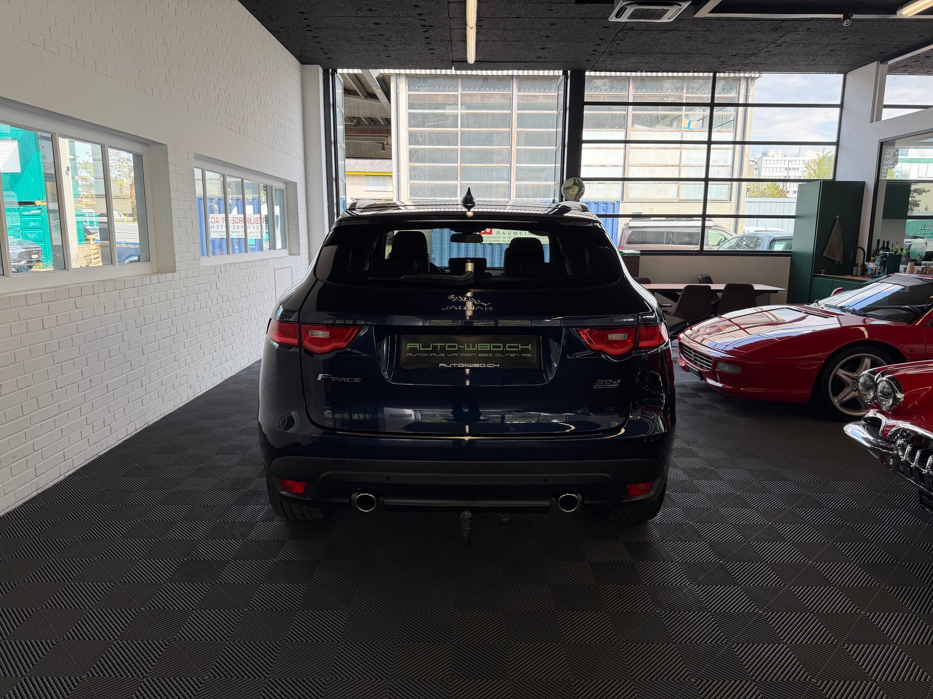 JAGUAR F-Pace 3.0 TD Prestige AWD Automatik-image-3