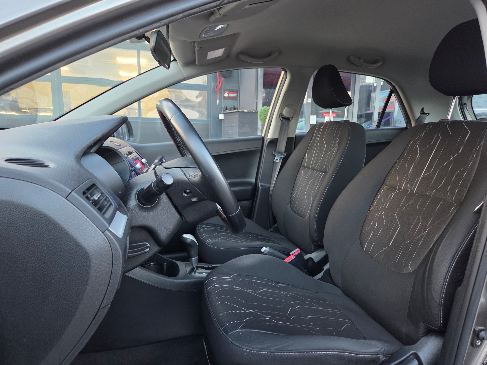 KIA Picanto 1.2 CVVT Style Automatic-image-12