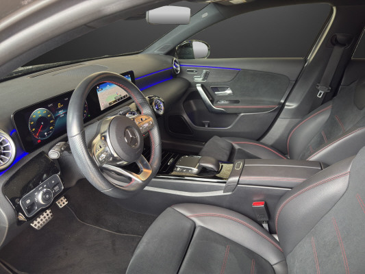MERCEDES-BENZ A 200 AMG Line 8G 4M-image-5