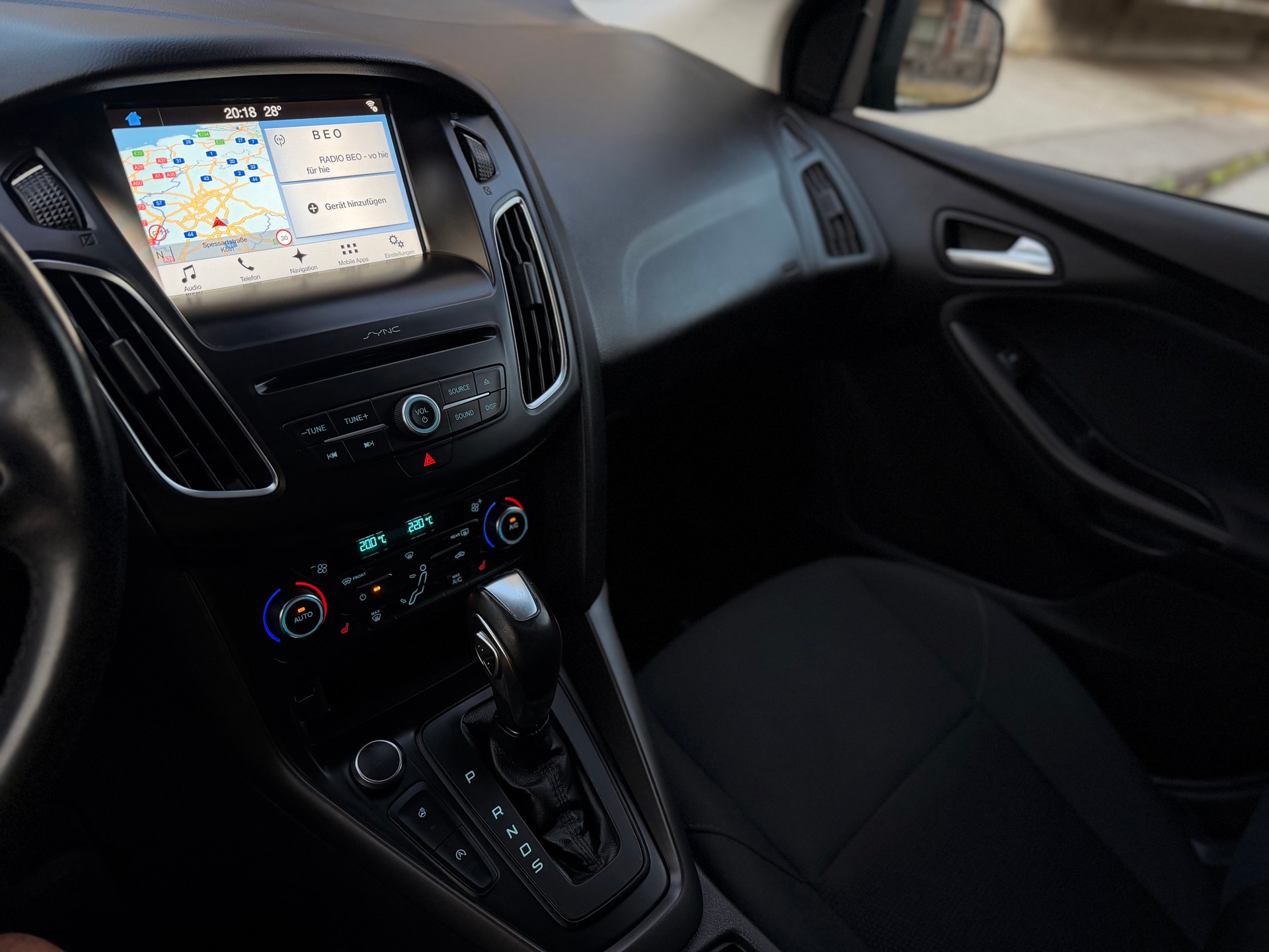 FORD Focus 1.0 SCTi Business Automatic-image-11