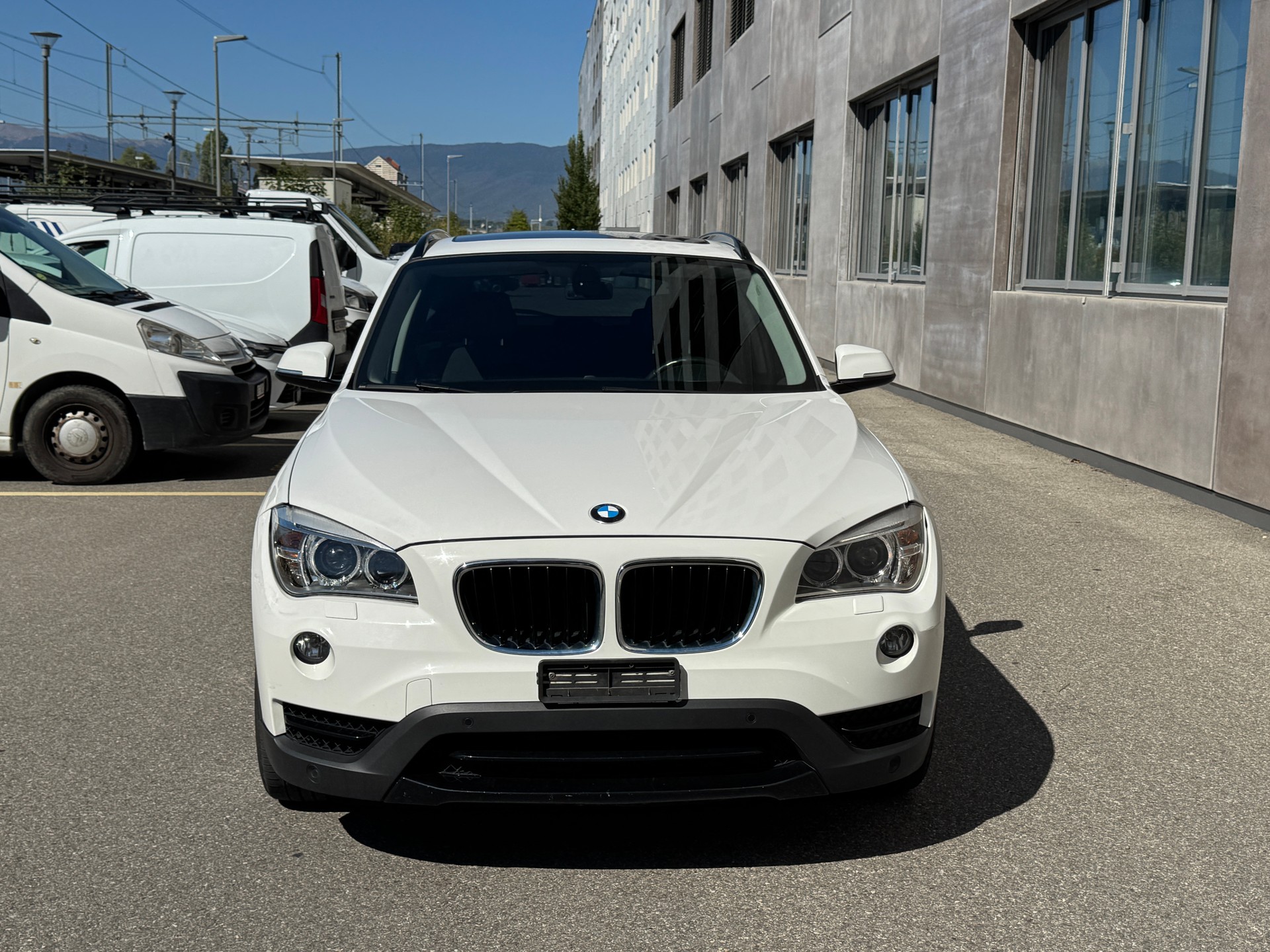 BMW X1 xDrive 20d Sport Line Steptronic-image-0