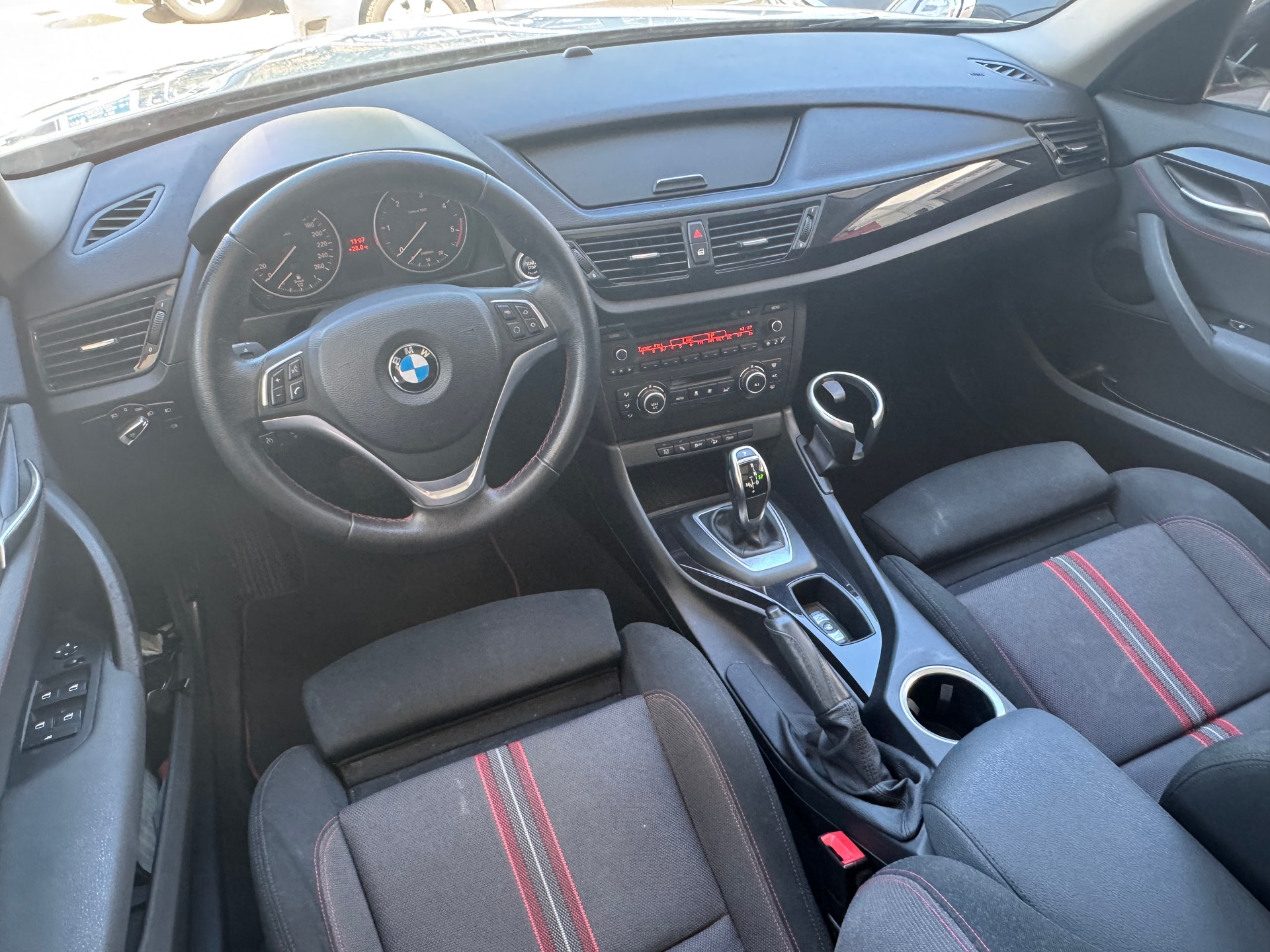 BMW X1 xDrive 20d Sport Line Steptronic-image-10