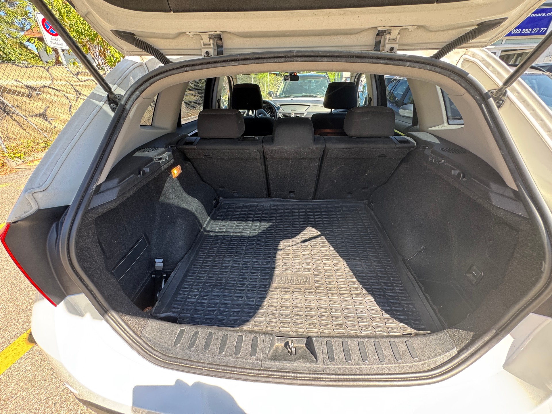 BMW X1 xDrive 20d Sport Line Steptronic-image-11