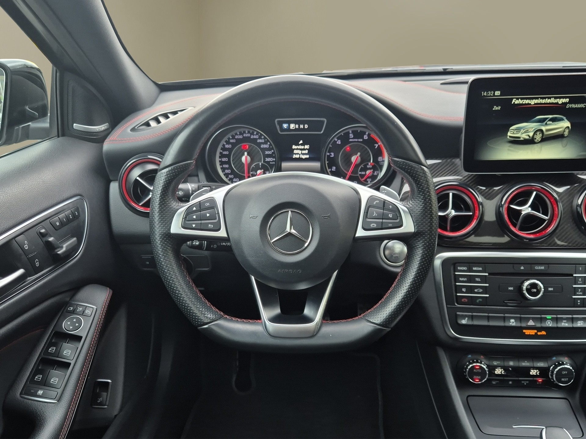 MERCEDES-BENZ GLA 45 AMG 4Matic 7G-DCT-image-10