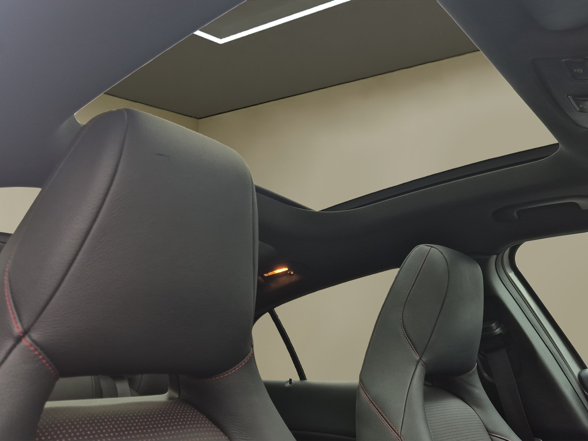 MERCEDES-BENZ GLA 45 AMG 4Matic 7G-DCT-image-22