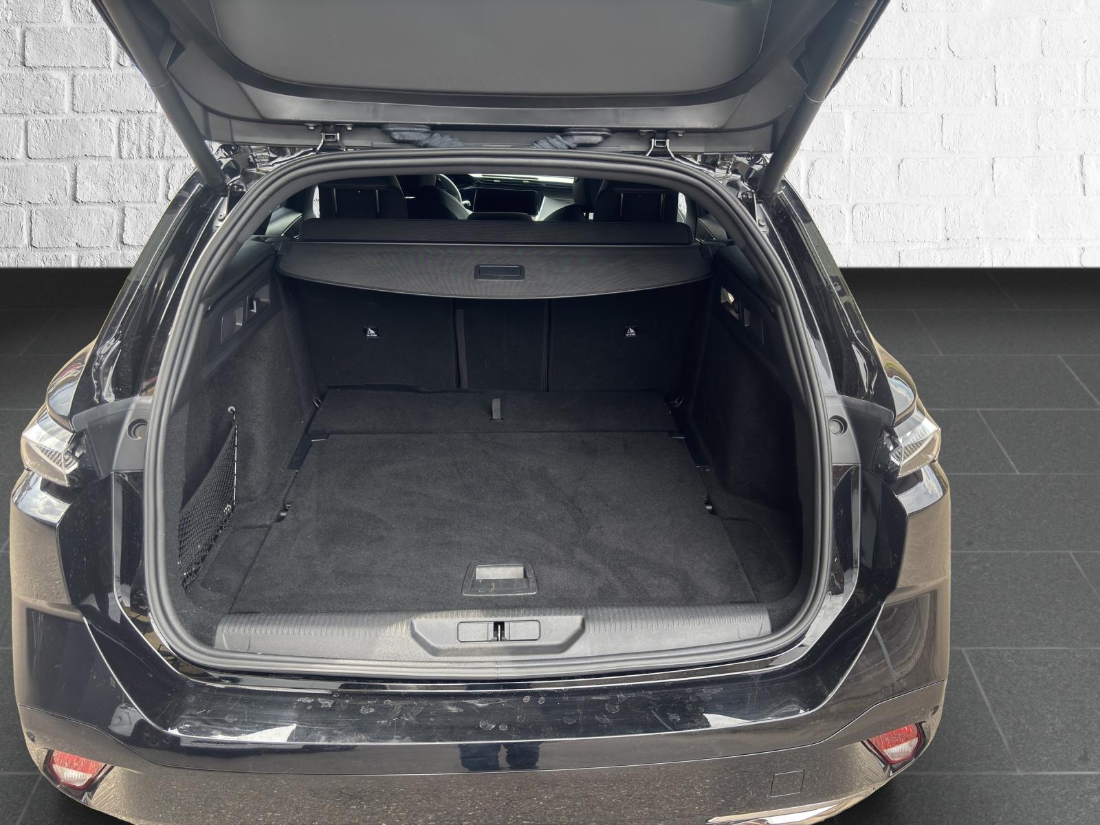 PEUGEOT 308 SW 1.2 Hybrid GT-image-10