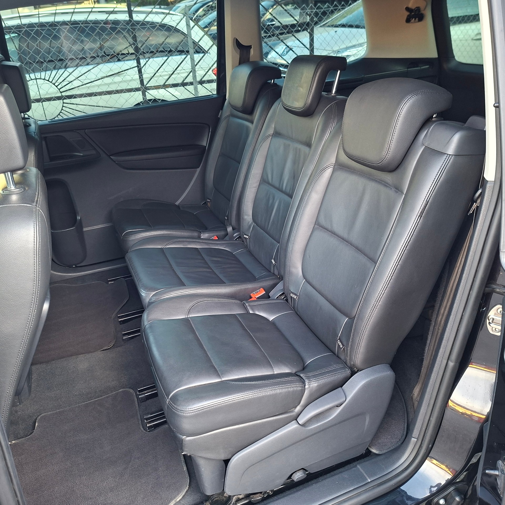 VW Sharan 2.0 TDI BlueMotion Technology Highline DSG-image-8
