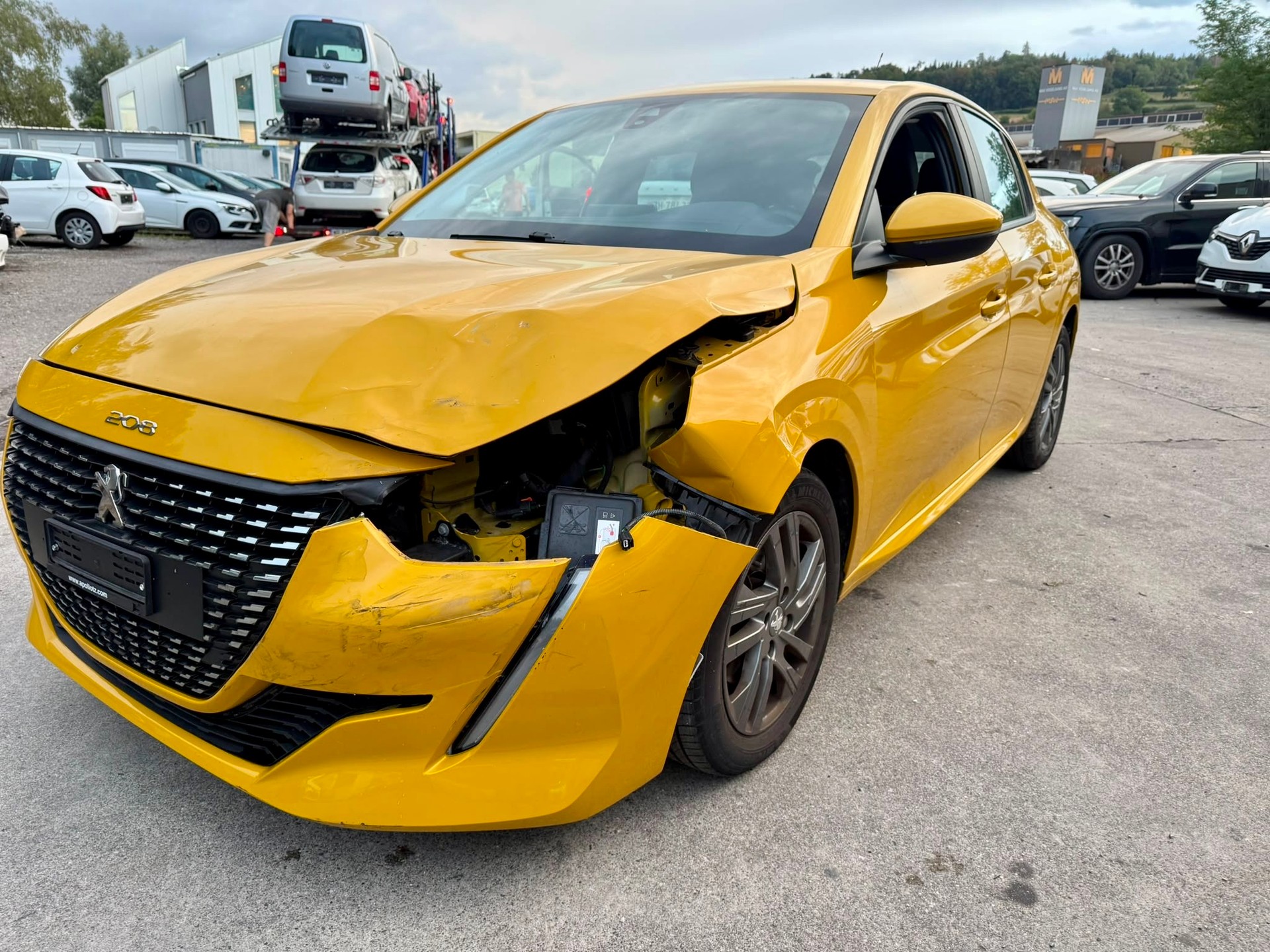 PEUGEOT 208 1.2 PureTech Active Pack-image-0