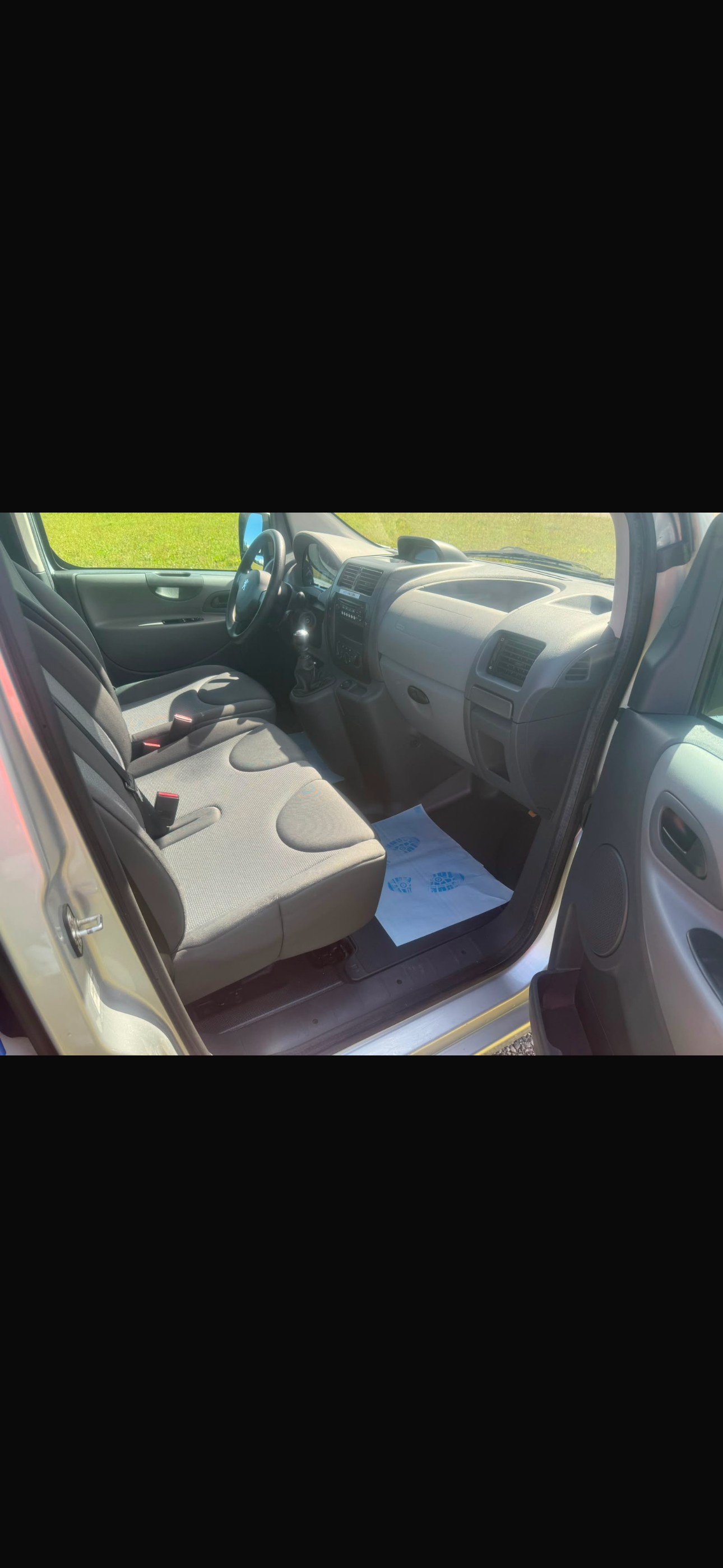 PEUGEOT Expert Tepee 2.0 HDi Confort L2-image-8