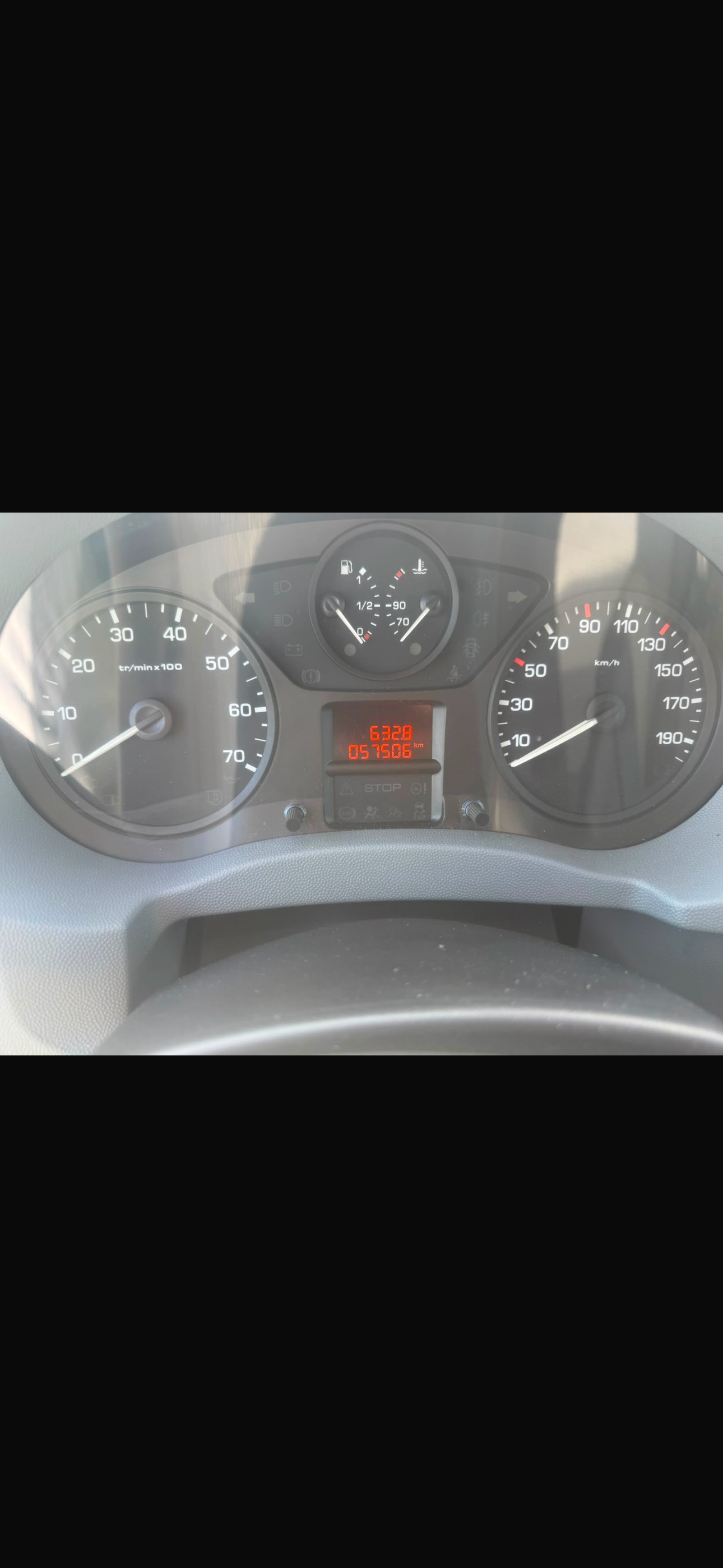 PEUGEOT Expert Tepee 2.0 HDi Confort L2-image-12