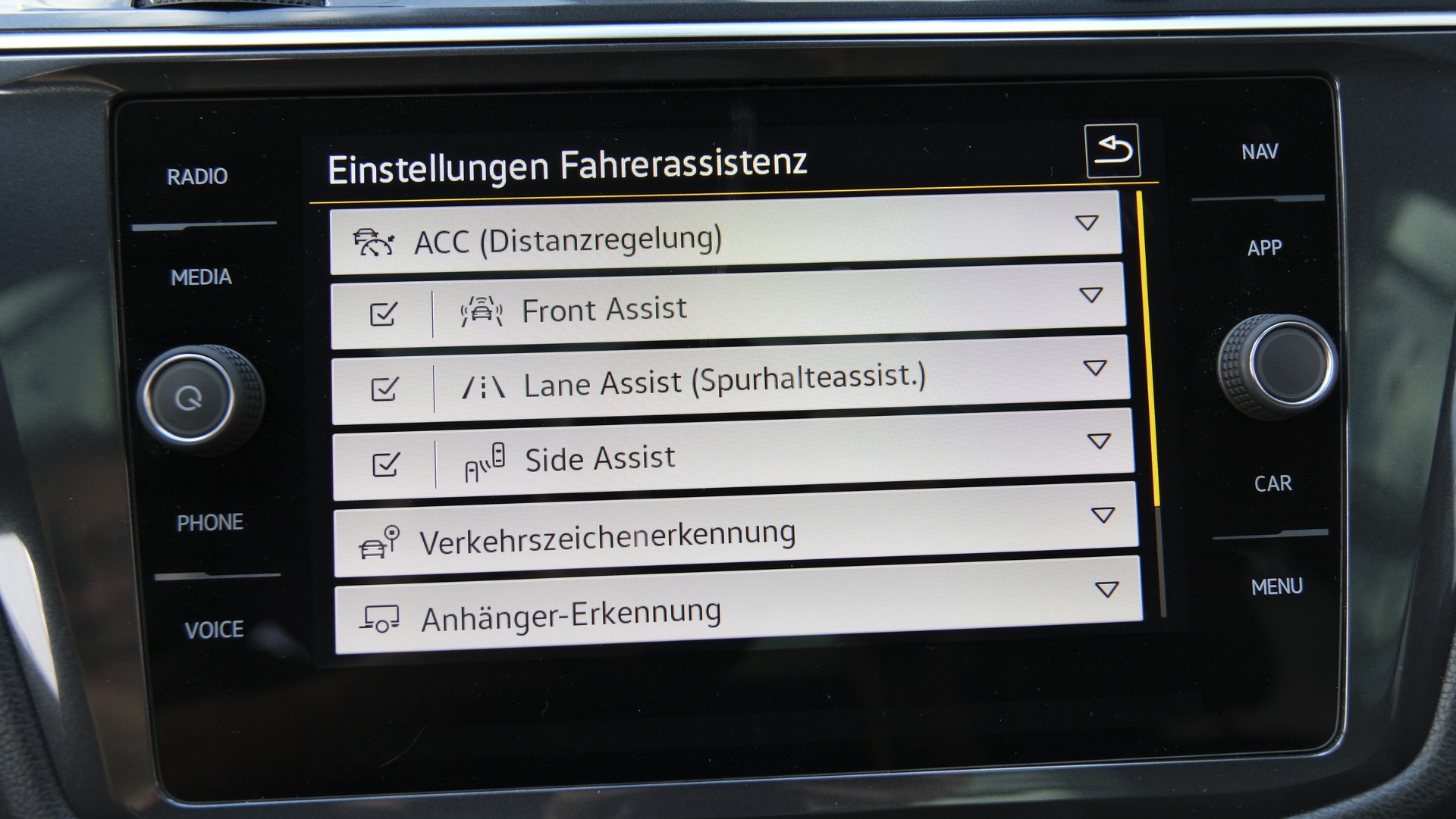 VW Tiguan Allspace 2.0TSI R-Line 4Motion DSG-image-24