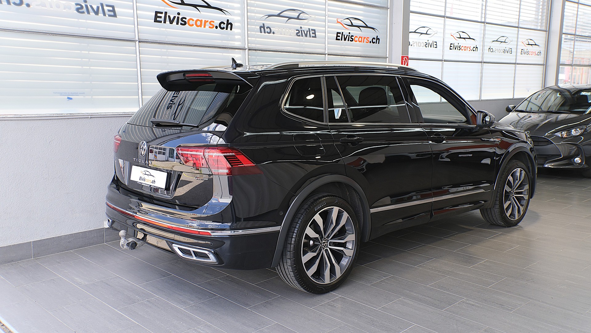 VW Tiguan Allspace 2.0TSI R-Line 4Motion DSG-image-28
