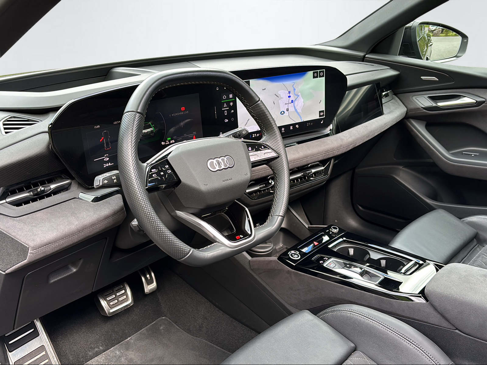 AUDI Q6 e-tron quattro-image-9