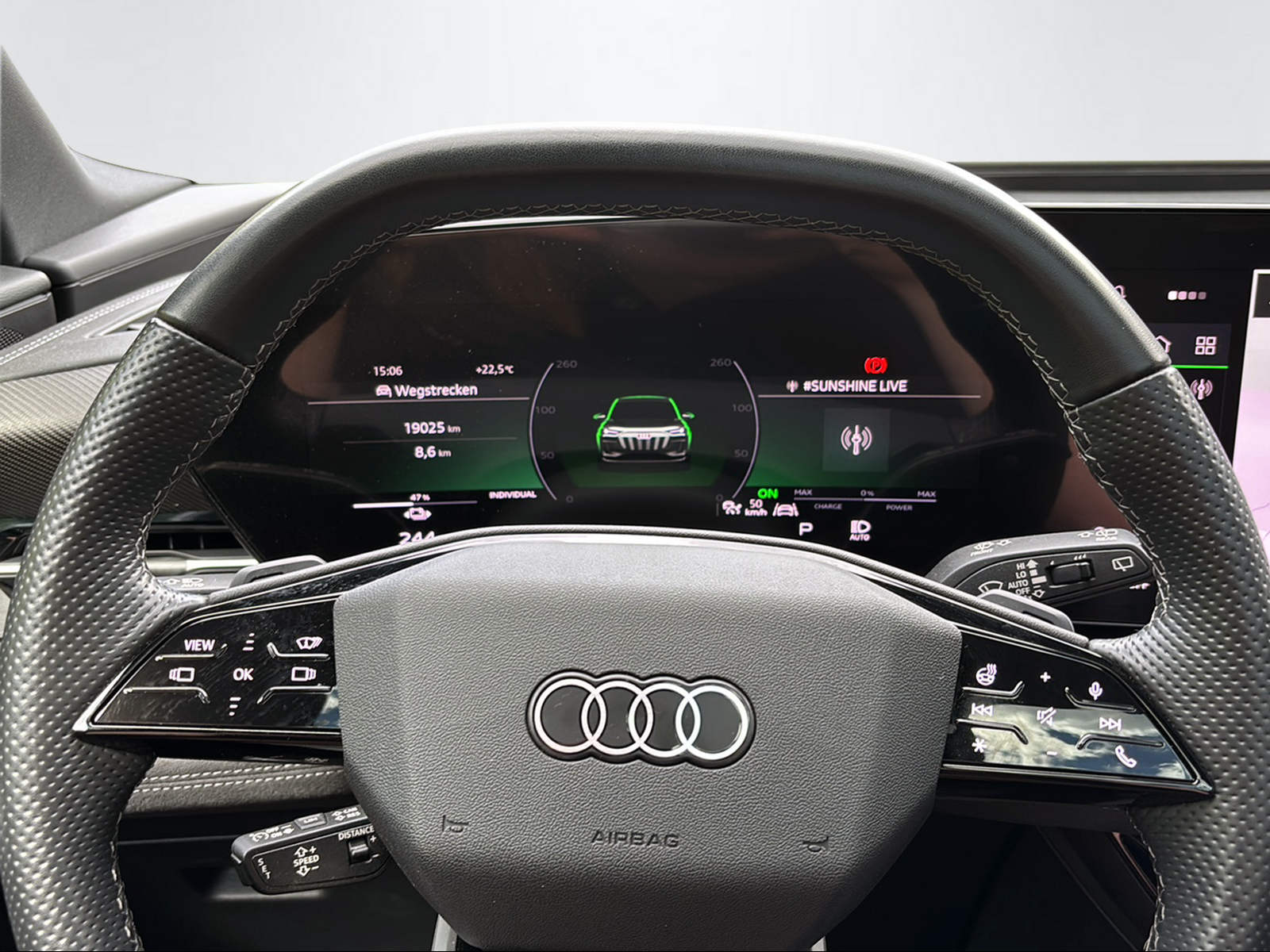 AUDI Q6 e-tron quattro-image-11