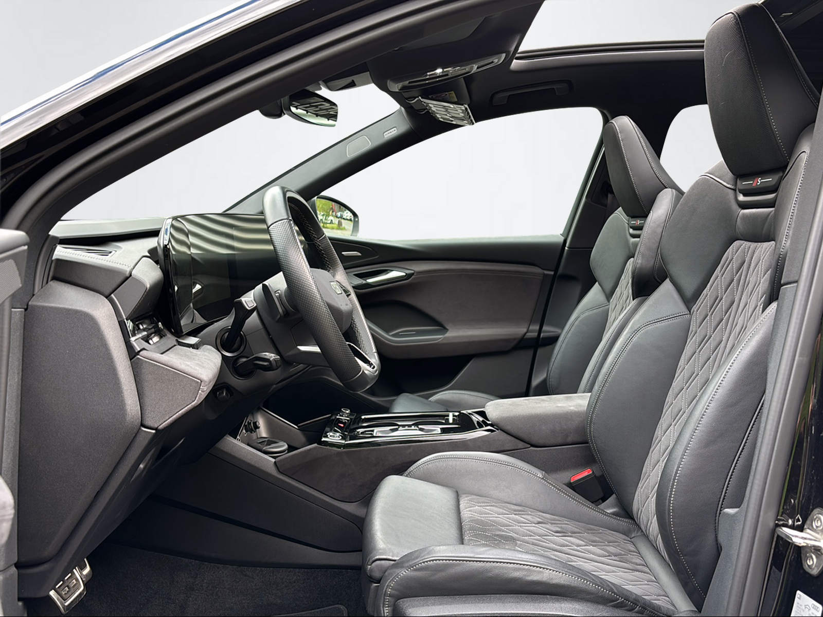 AUDI Q6 e-tron quattro-image-7