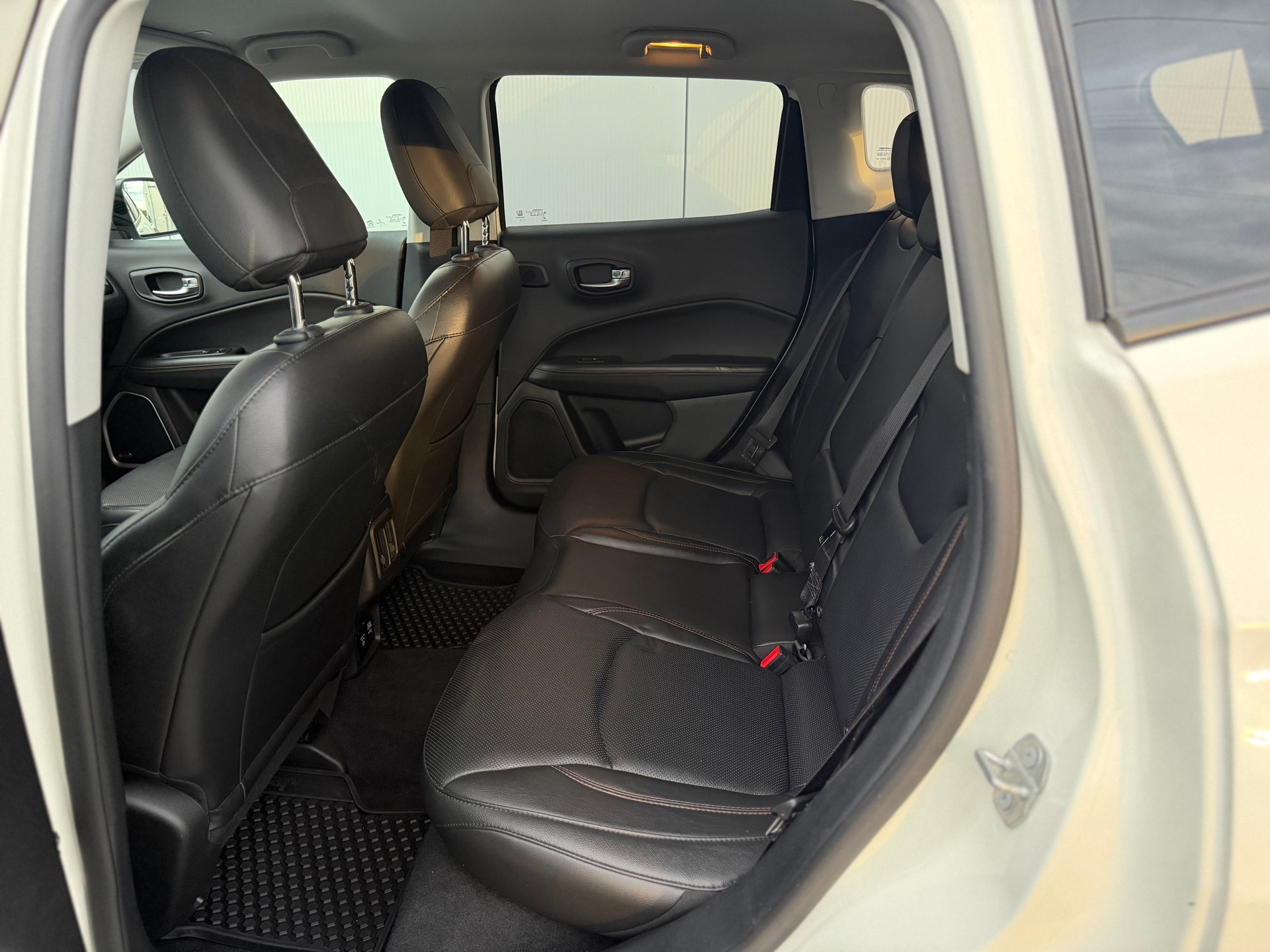 JEEP Compass 1.4 Turbo Limited AWD 9ATX-image-12