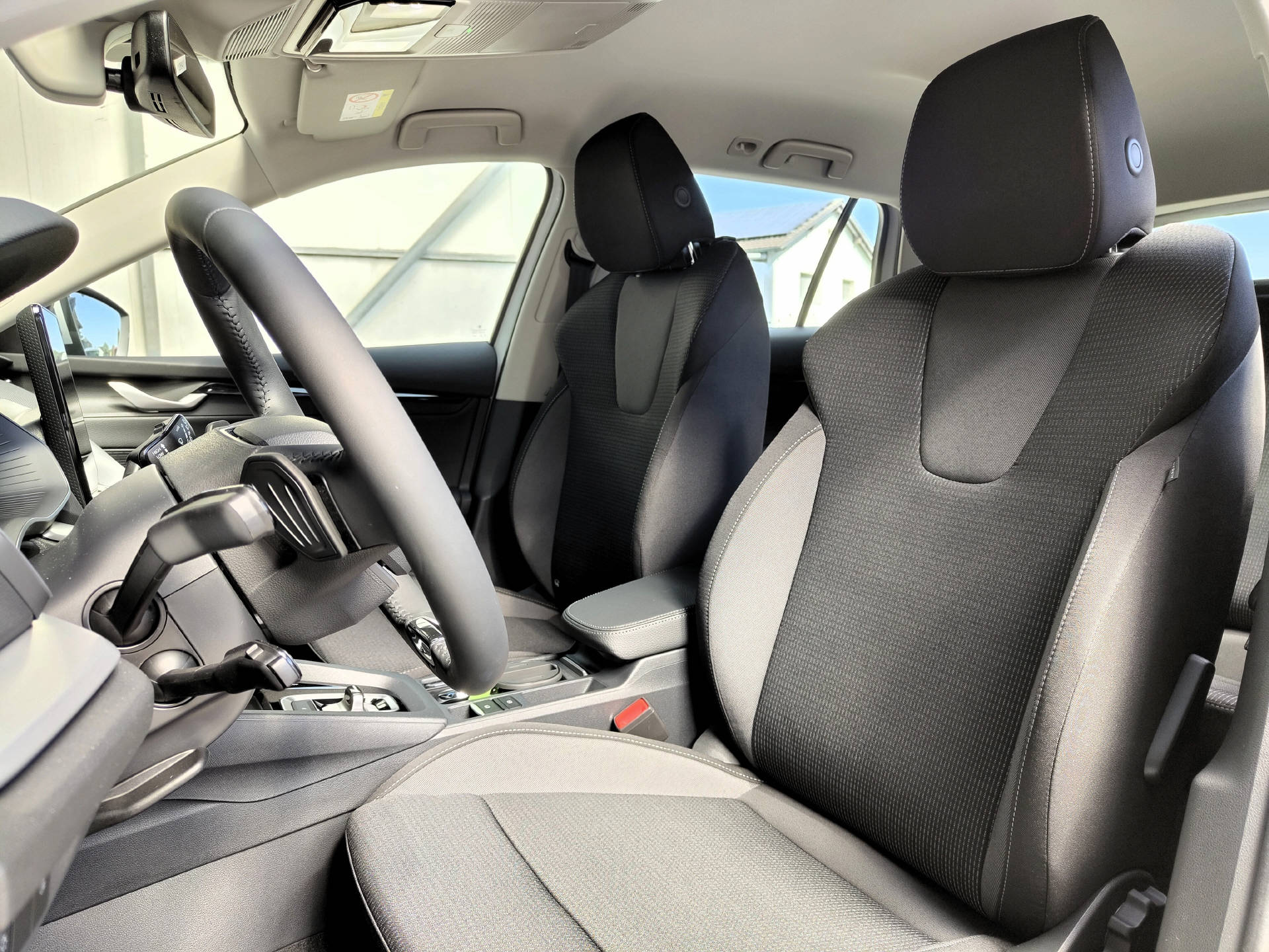 SKODA Octavia Combi 2.0 TSI Selection 4x4 DSG-image-5