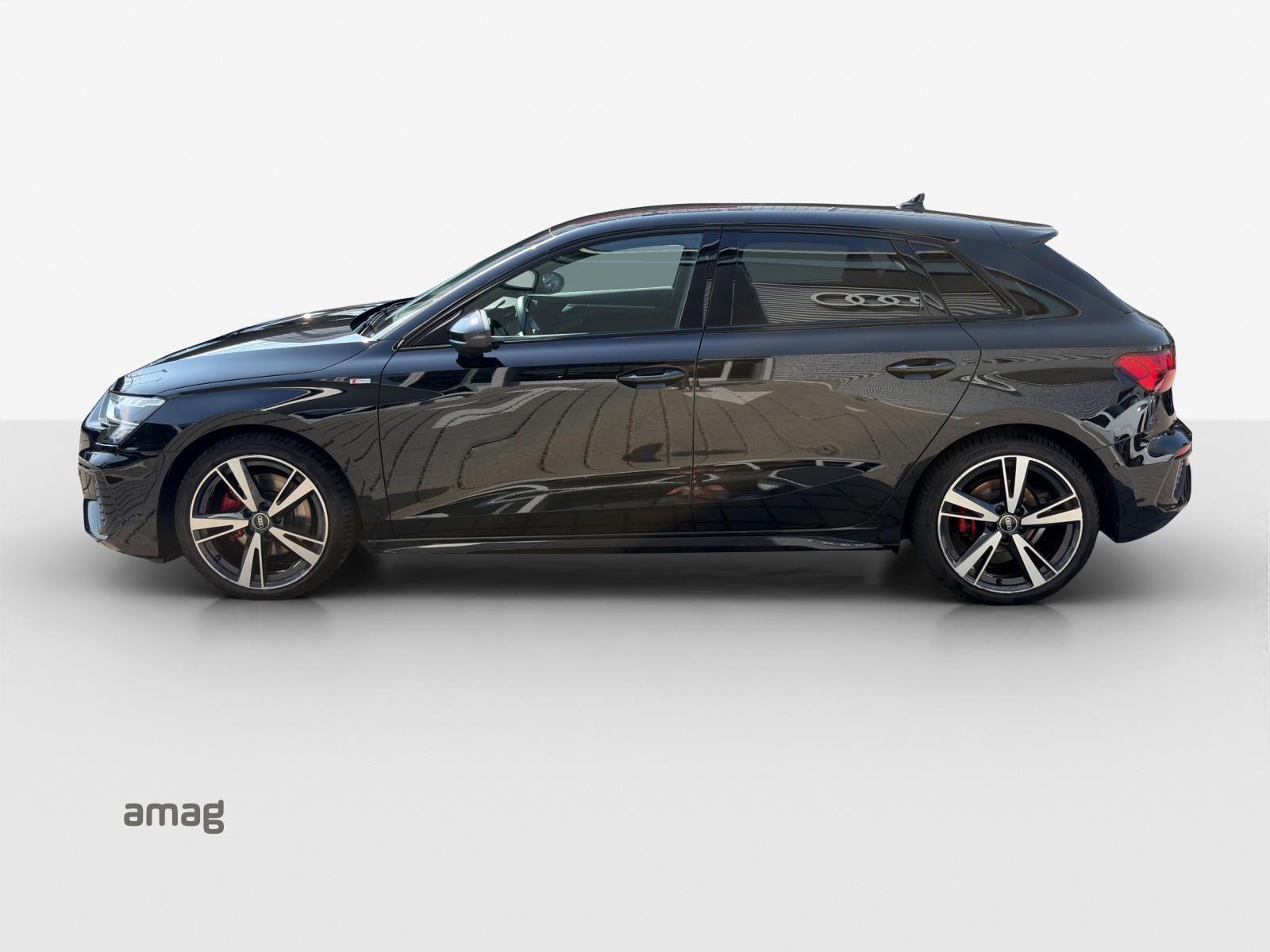 AUDI A3 Sportback 35 TFSI S line Attraction S-tronic-image-1