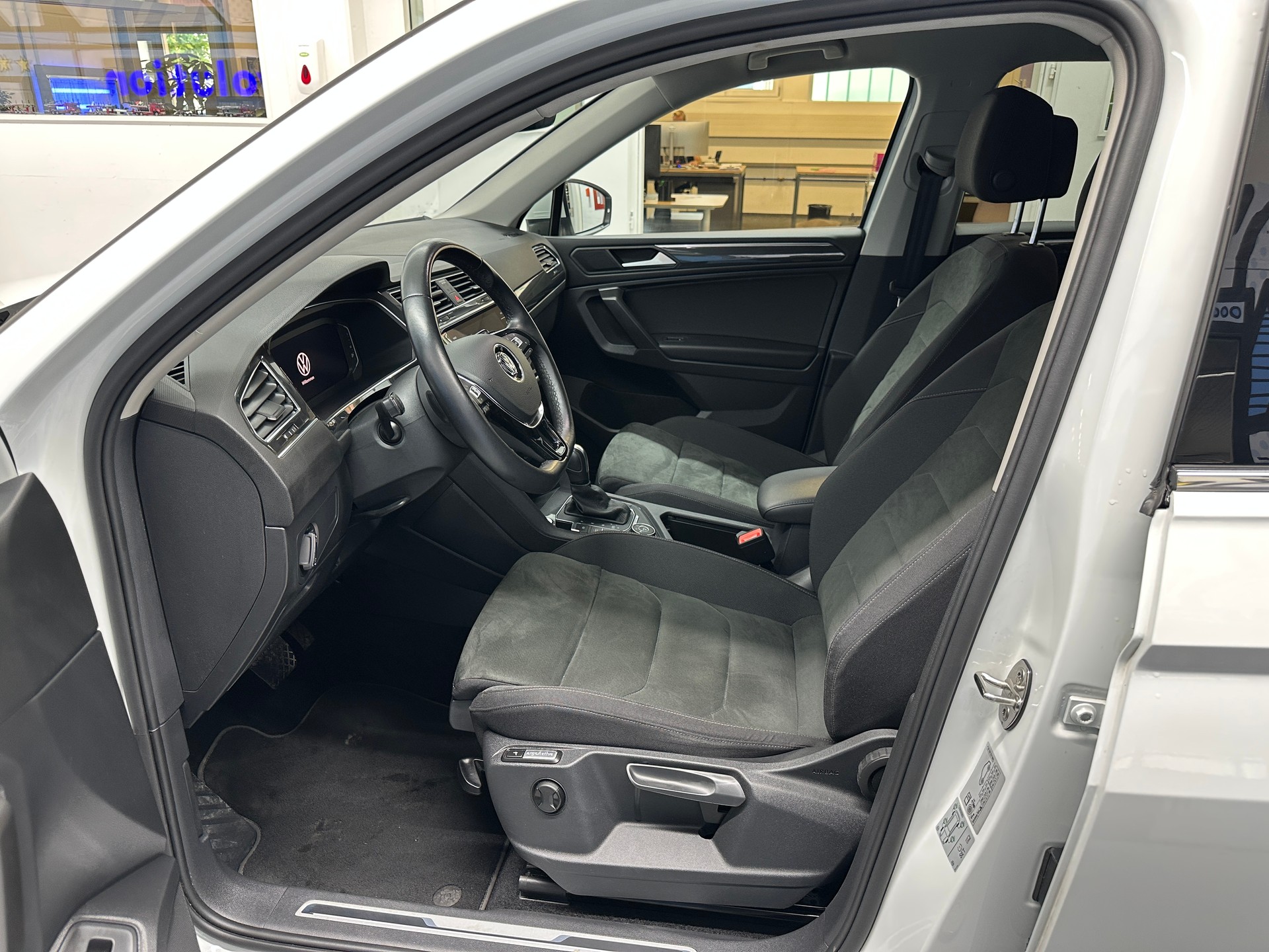 VW Tiguan Allspace 2.0 TDI SCR Highline 4MotionDSG-image-7