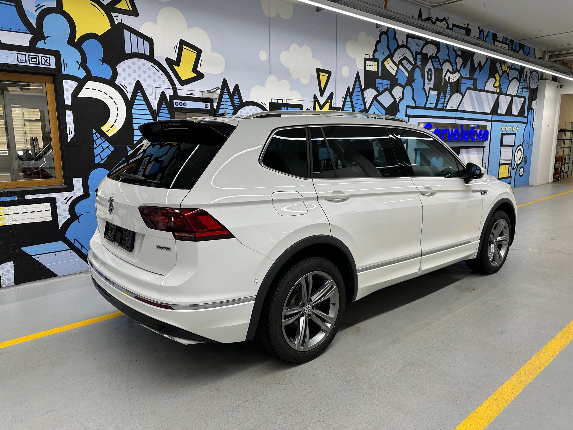 VW Tiguan Allspace 2.0 TDI SCR Highline 4MotionDSG-image-3