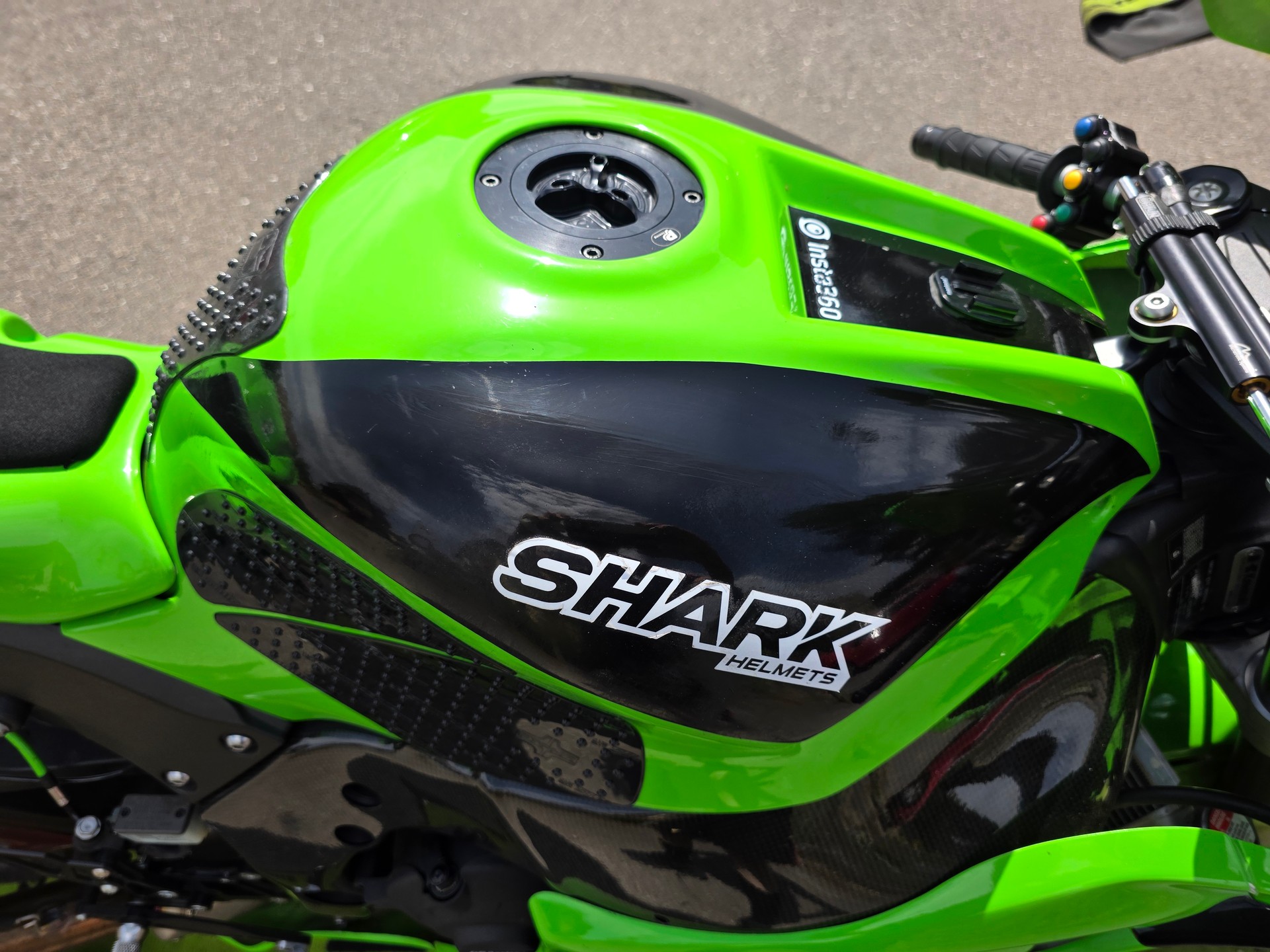 KAWASAKI NINJA ZX-10R KUNDENAUFTRAG-showroom-element-3
