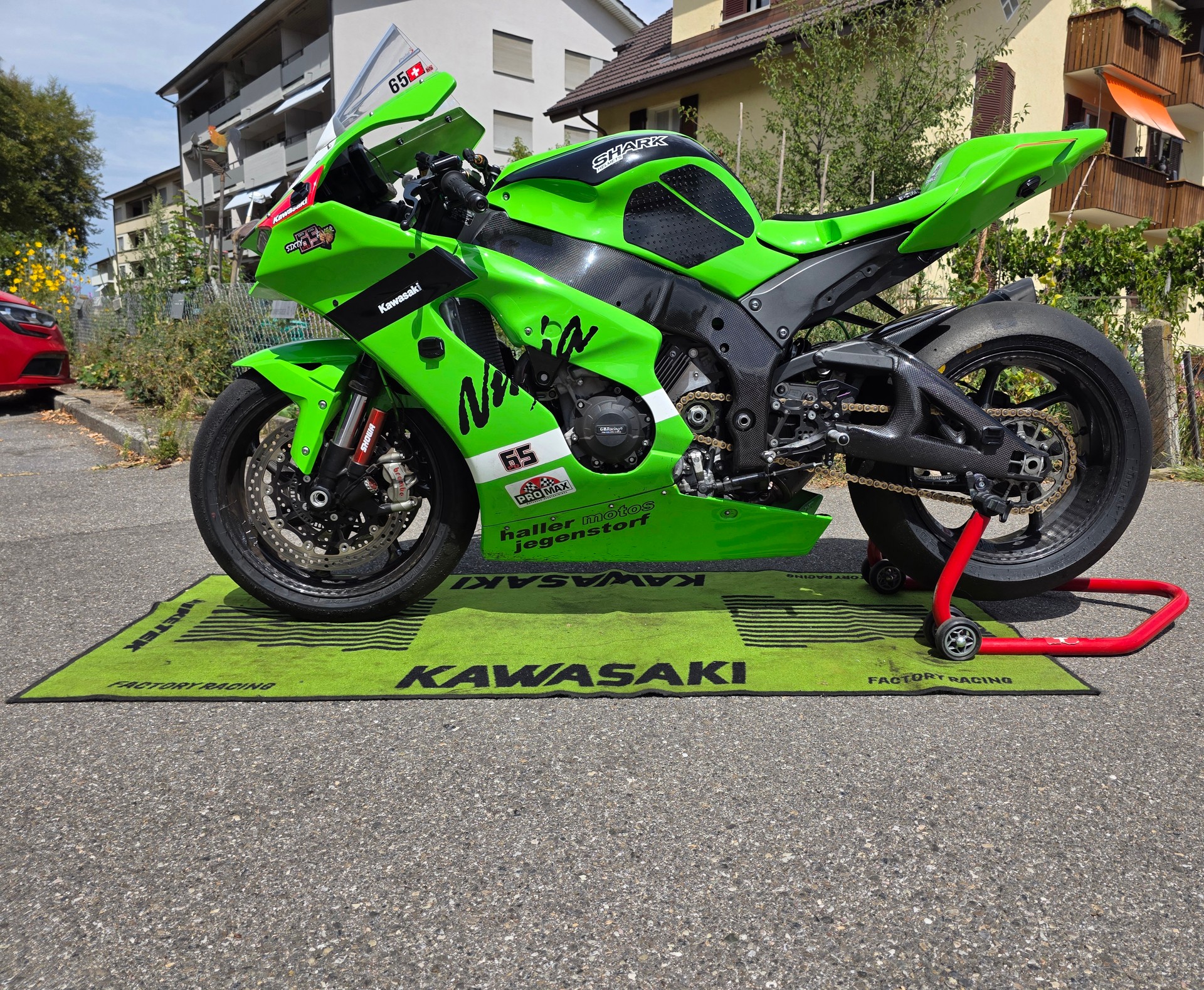 KAWASAKI NINJA ZX-10R KUNDENAUFTRAG-showroom-element-1