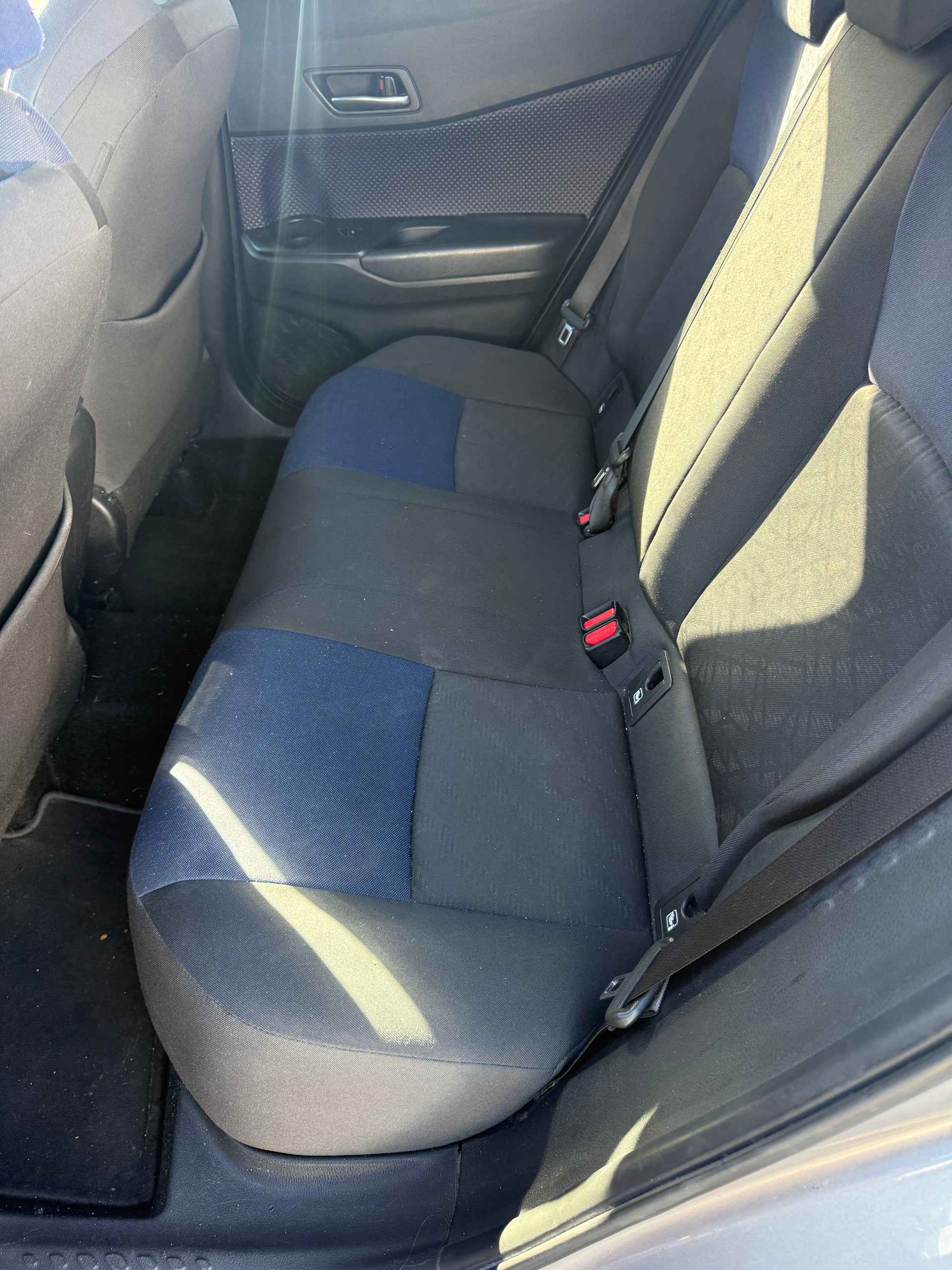 TOYOTA C-HR 1.2 Turbo Style 4WD Multidrive S-image-9