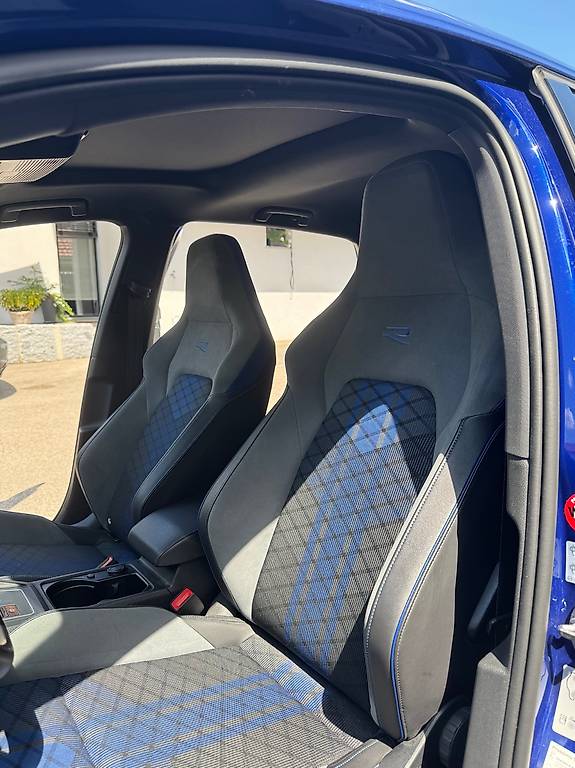 VW GOLF-image-4