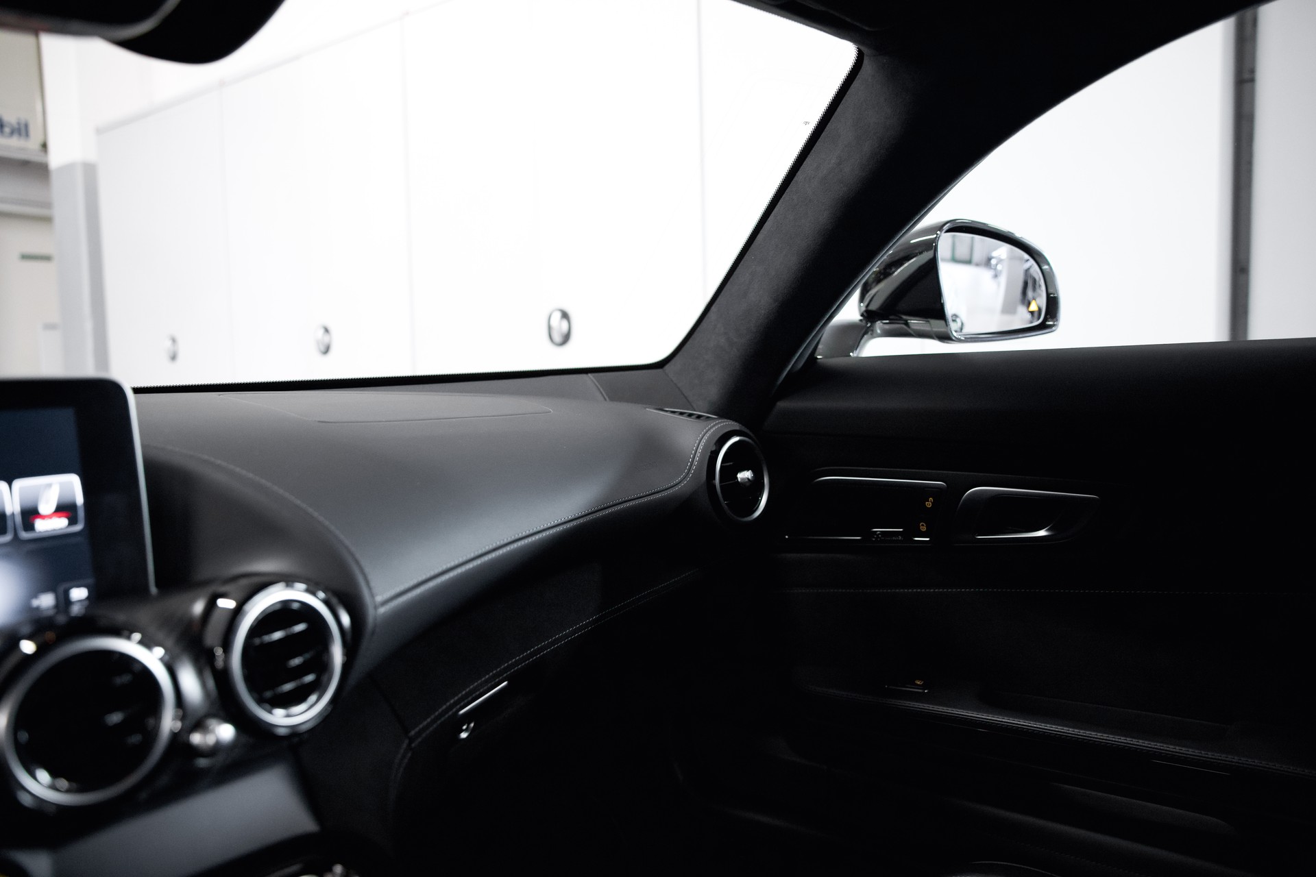 MERCEDES-BENZ AMG GT R Speedshift DCT *CH-Fhz.*-image-29