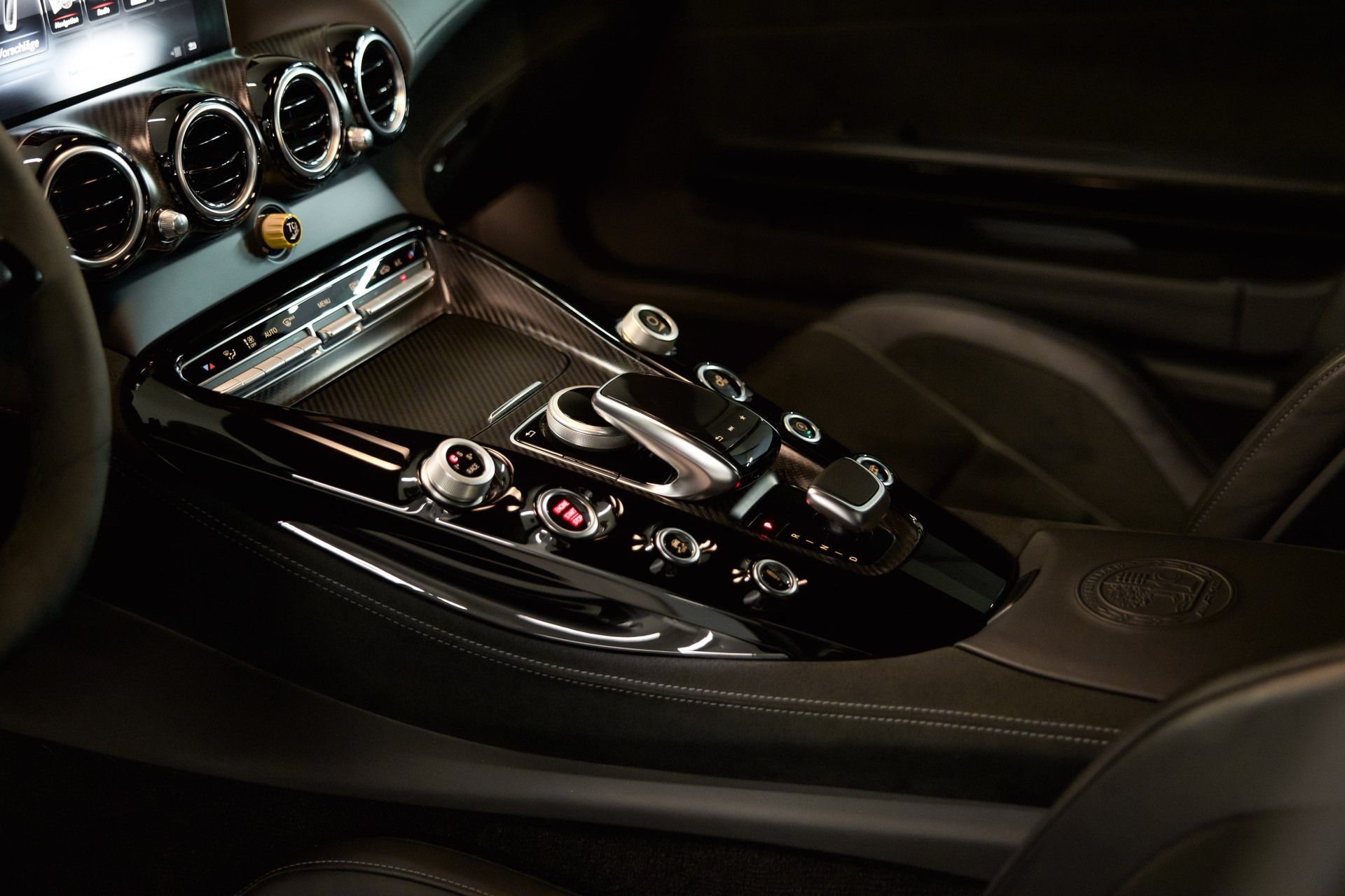 MERCEDES-BENZ AMG GT R Speedshift DCT *CH-Fhz.*-image-22