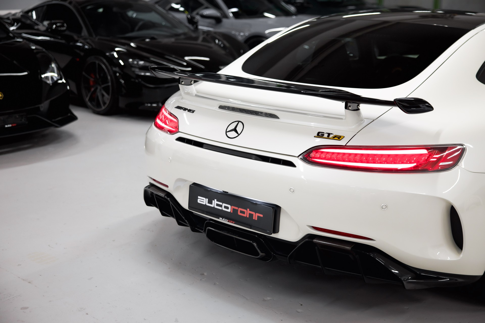 MERCEDES-BENZ AMG GT R Speedshift DCT *CH-Fhz.*-image-12