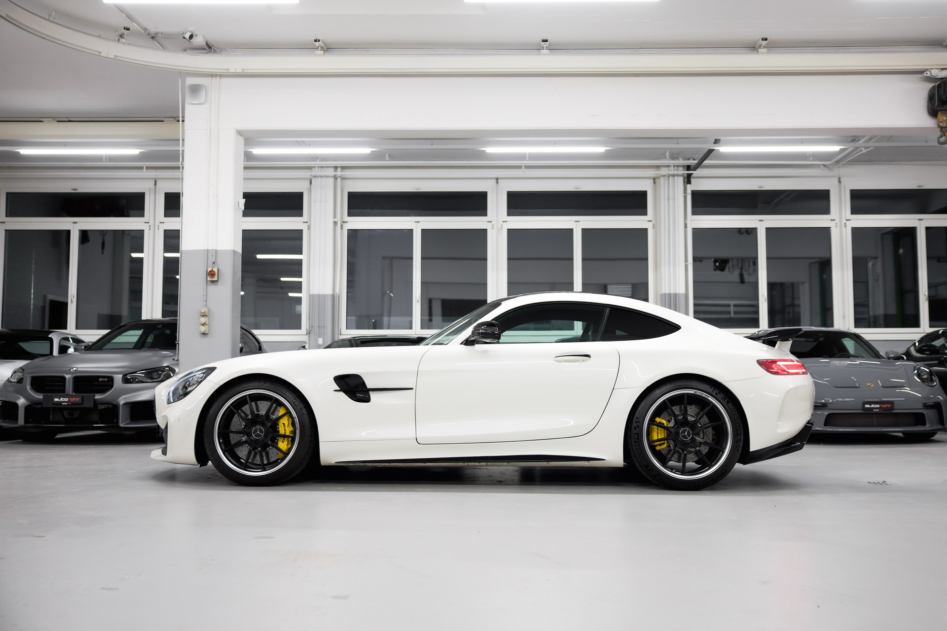 MERCEDES-BENZ AMG GT R Speedshift DCT *CH-Fhz.*-image-4