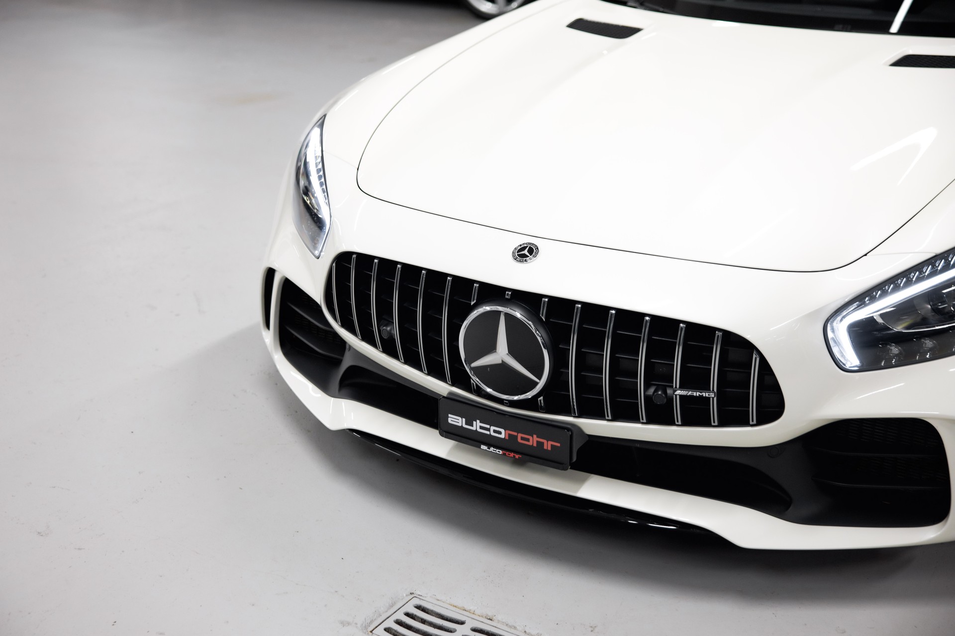 MERCEDES-BENZ AMG GT R Speedshift DCT *CH-Fhz.*-image-9