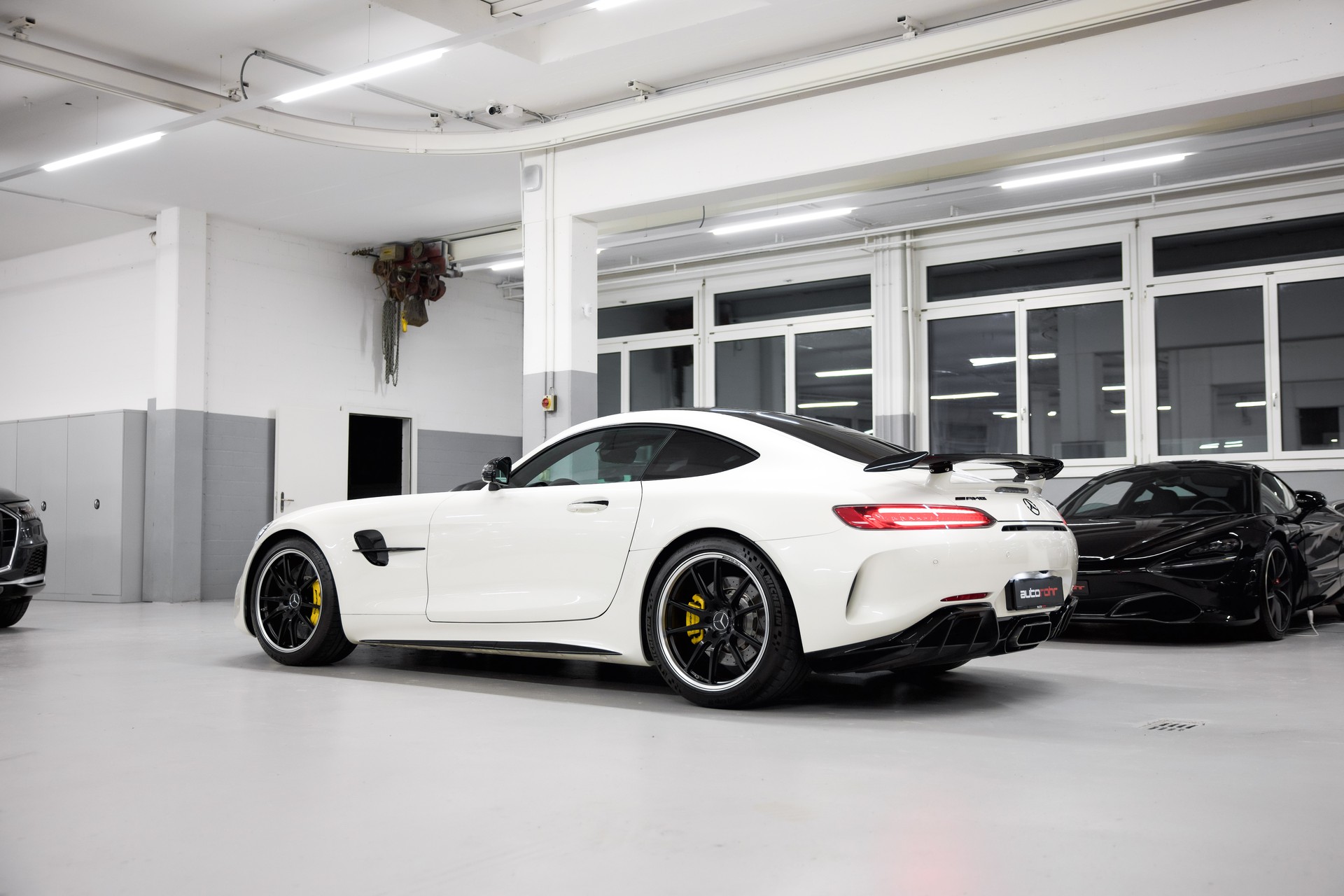 MERCEDES-BENZ AMG GT R Speedshift DCT *CH-Fhz.*-image-7