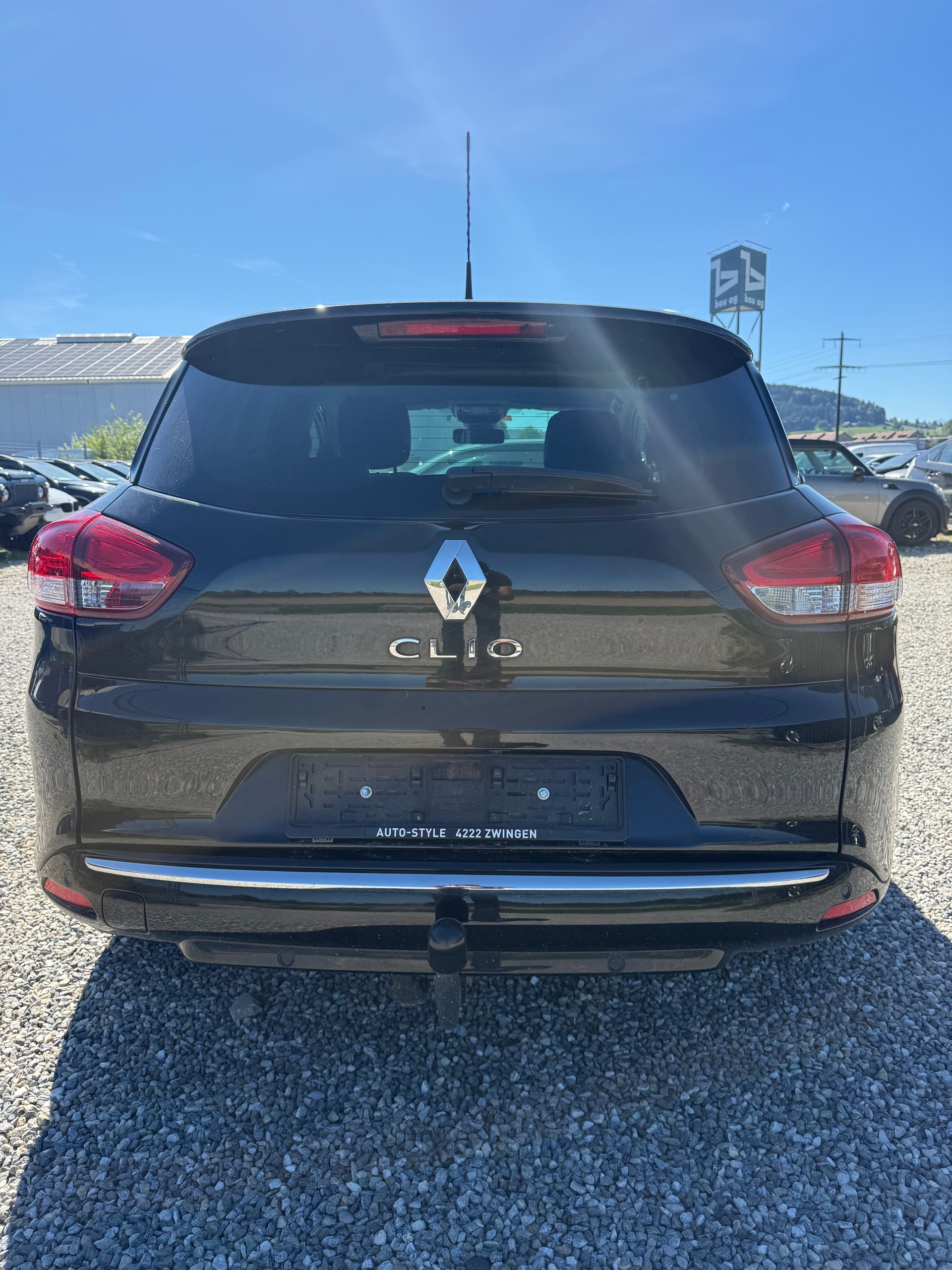 RENAULT Clio Grandtour 1.5 dCi Swiss Edition-image-3