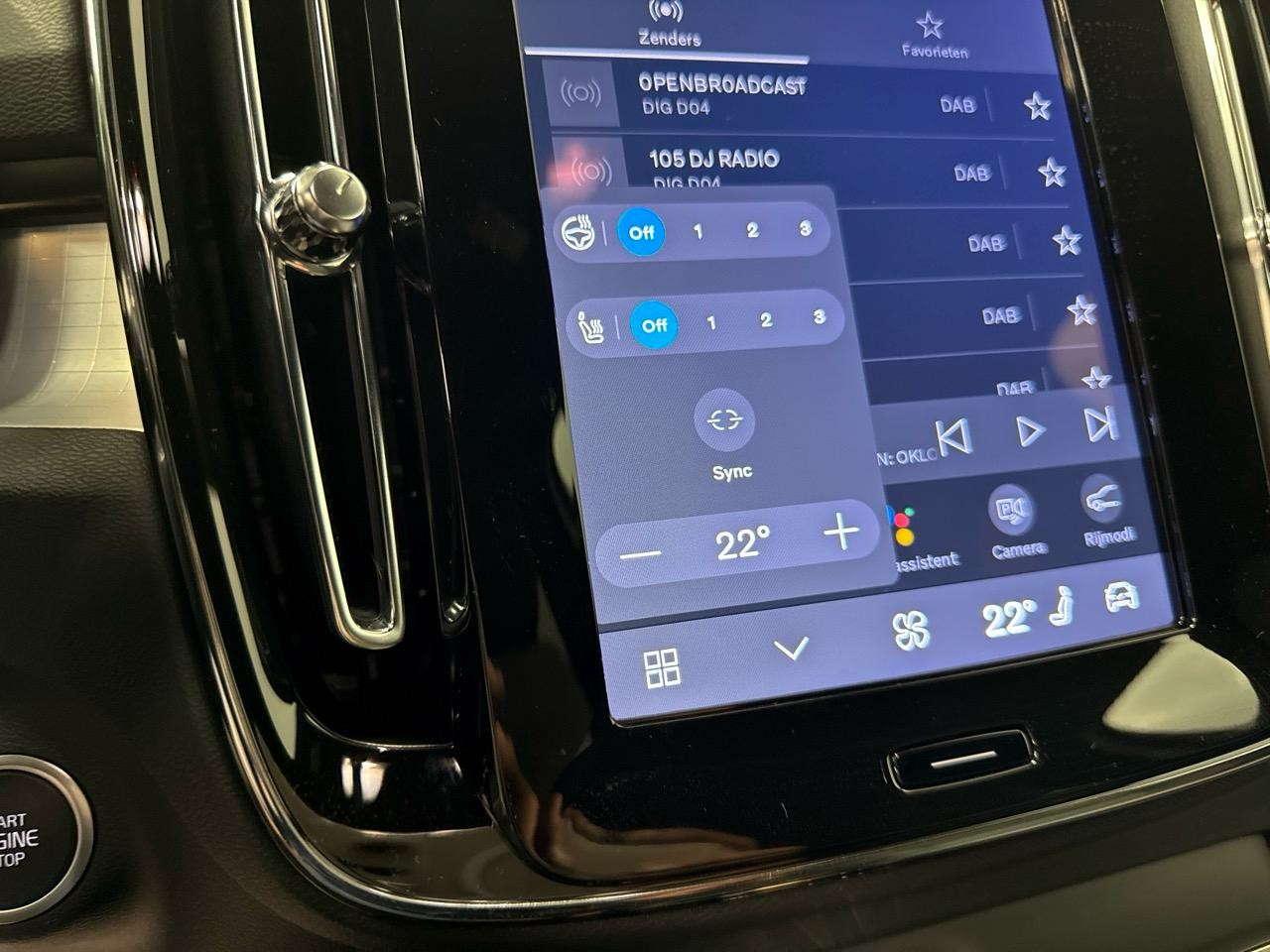 VOLVO XC40 B3 BLACK EDITION PLUS DCT-image-10
