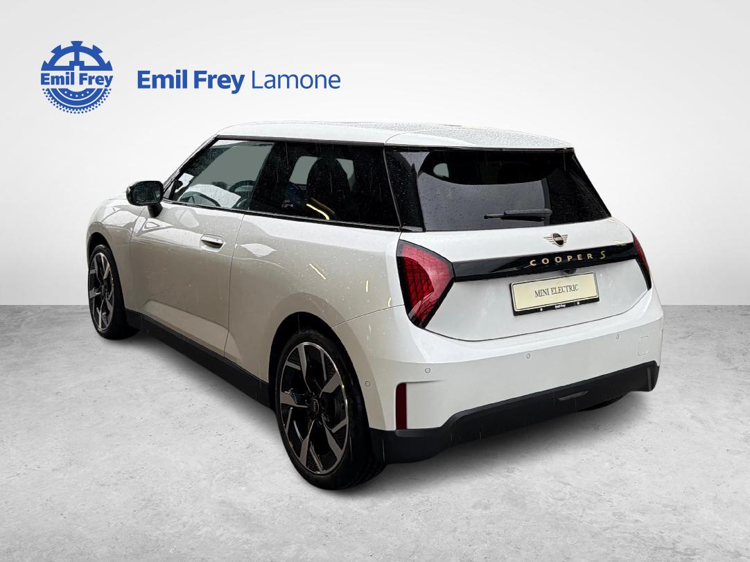 MINI J01 Cooper SE-image-2