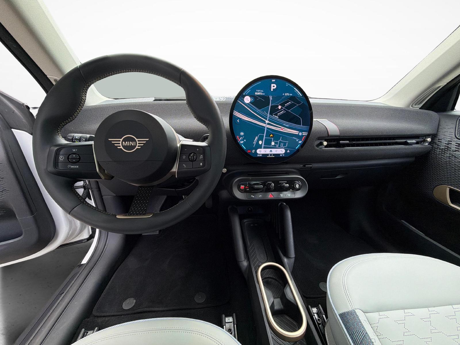 MINI J01 Cooper SE-image-9