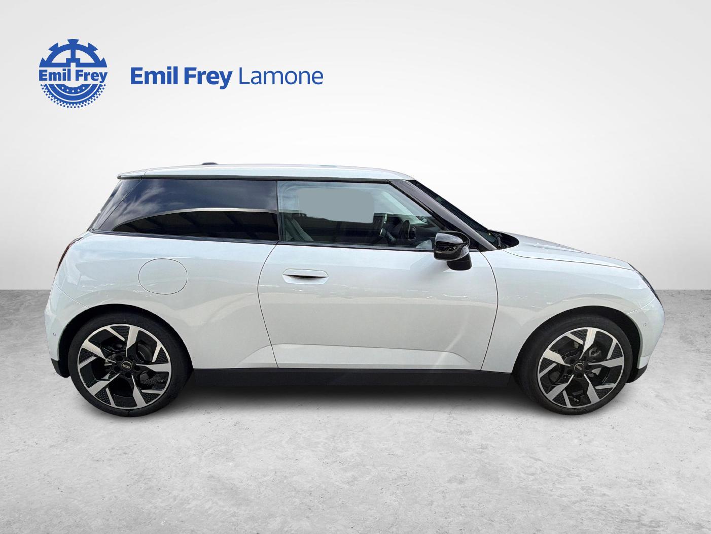MINI J01 Cooper SE-image-5