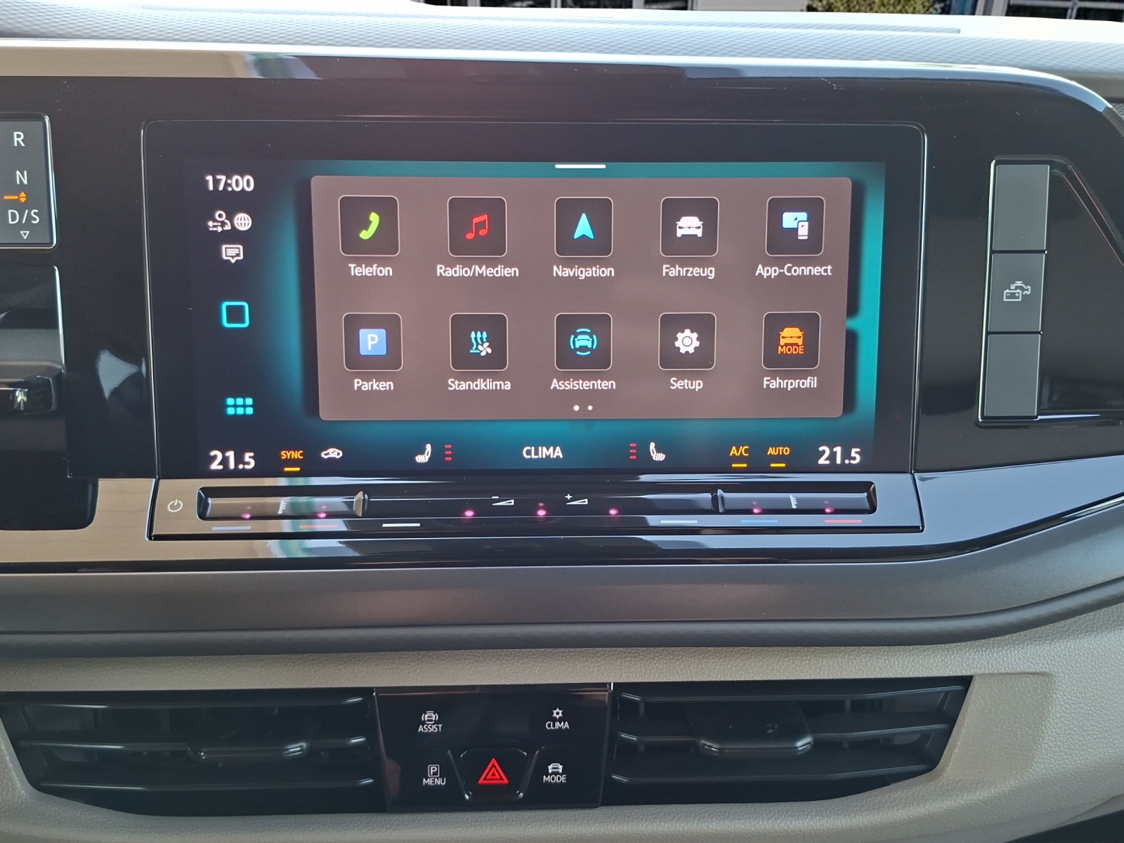 VW California 2.0 TSI Beach Tour Liberty-image-15
