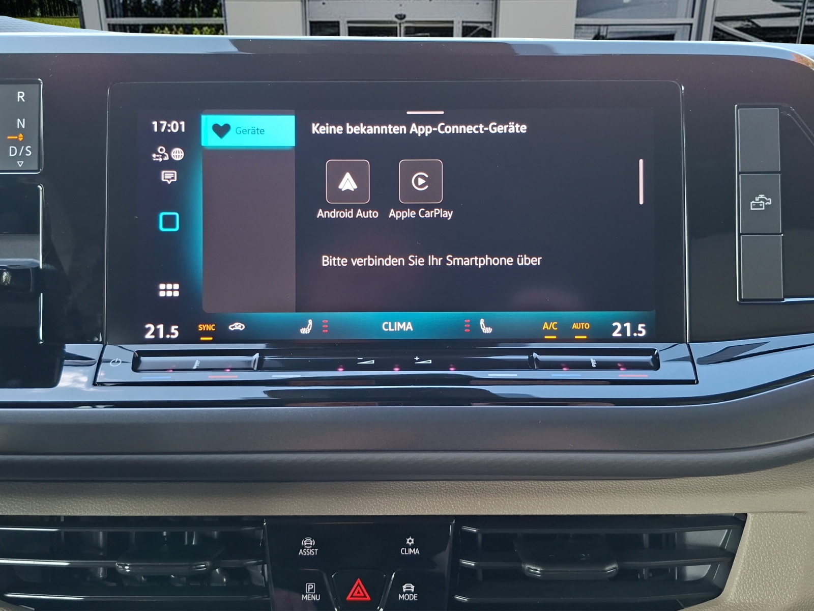 VW California 2.0 TSI Beach Tour Liberty-image-17