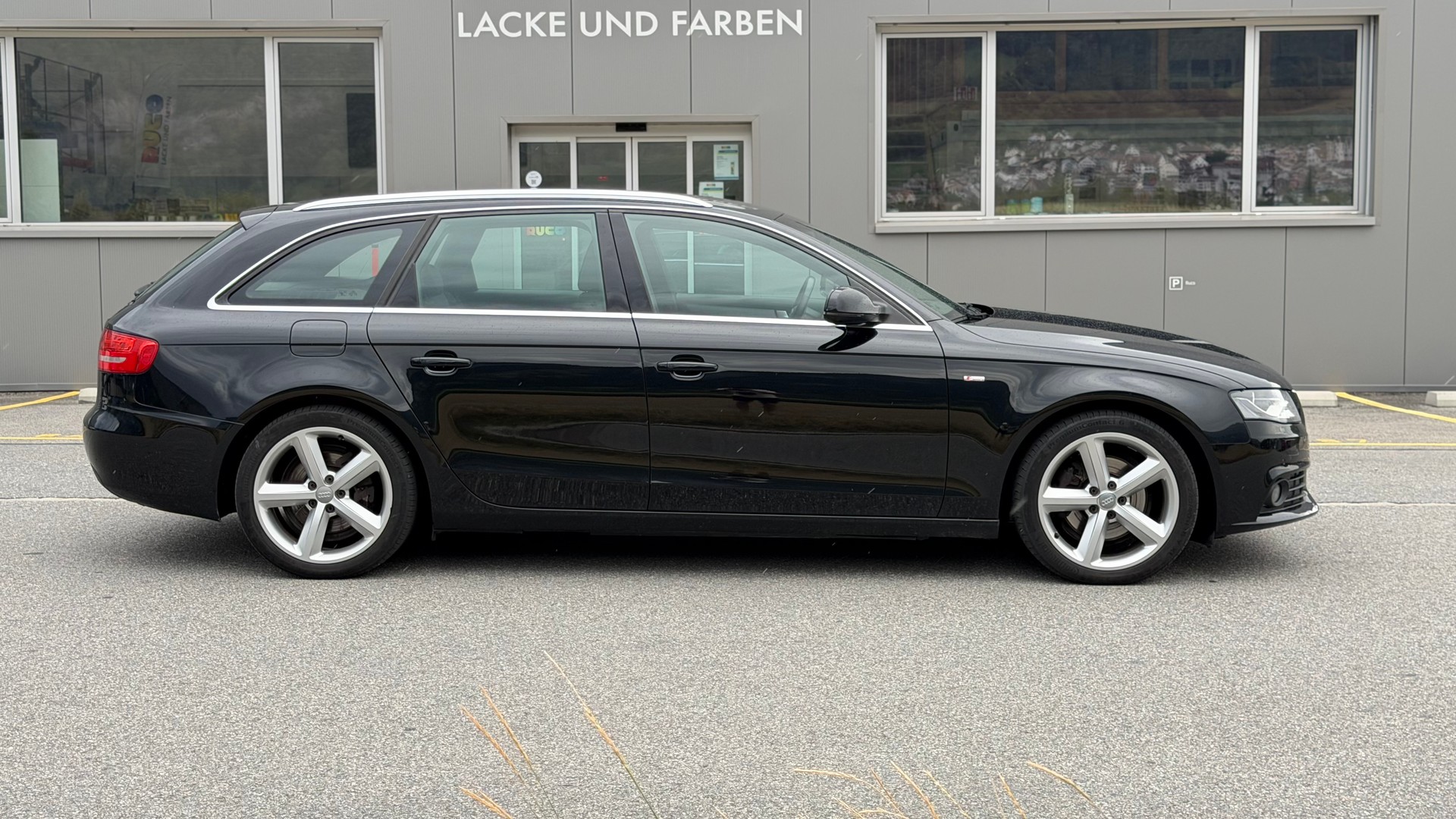 AUDI A4 Avant 2.0 TDI quattro-image-5