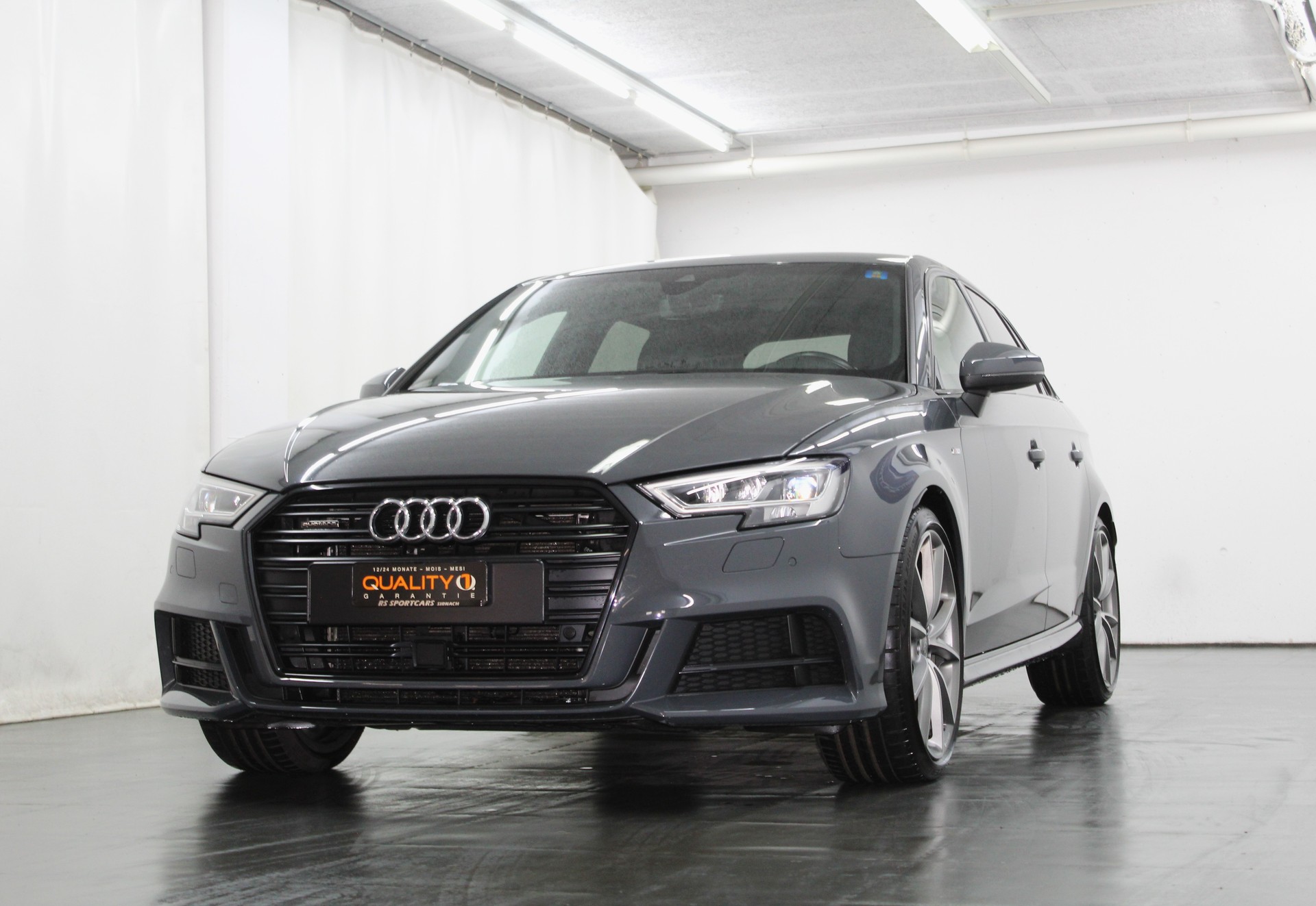 AUDI A3 Sportback 2.0 TFSI Sport quattro S-tronic S line Sportpaket / CH-Fahrzeug-image-3