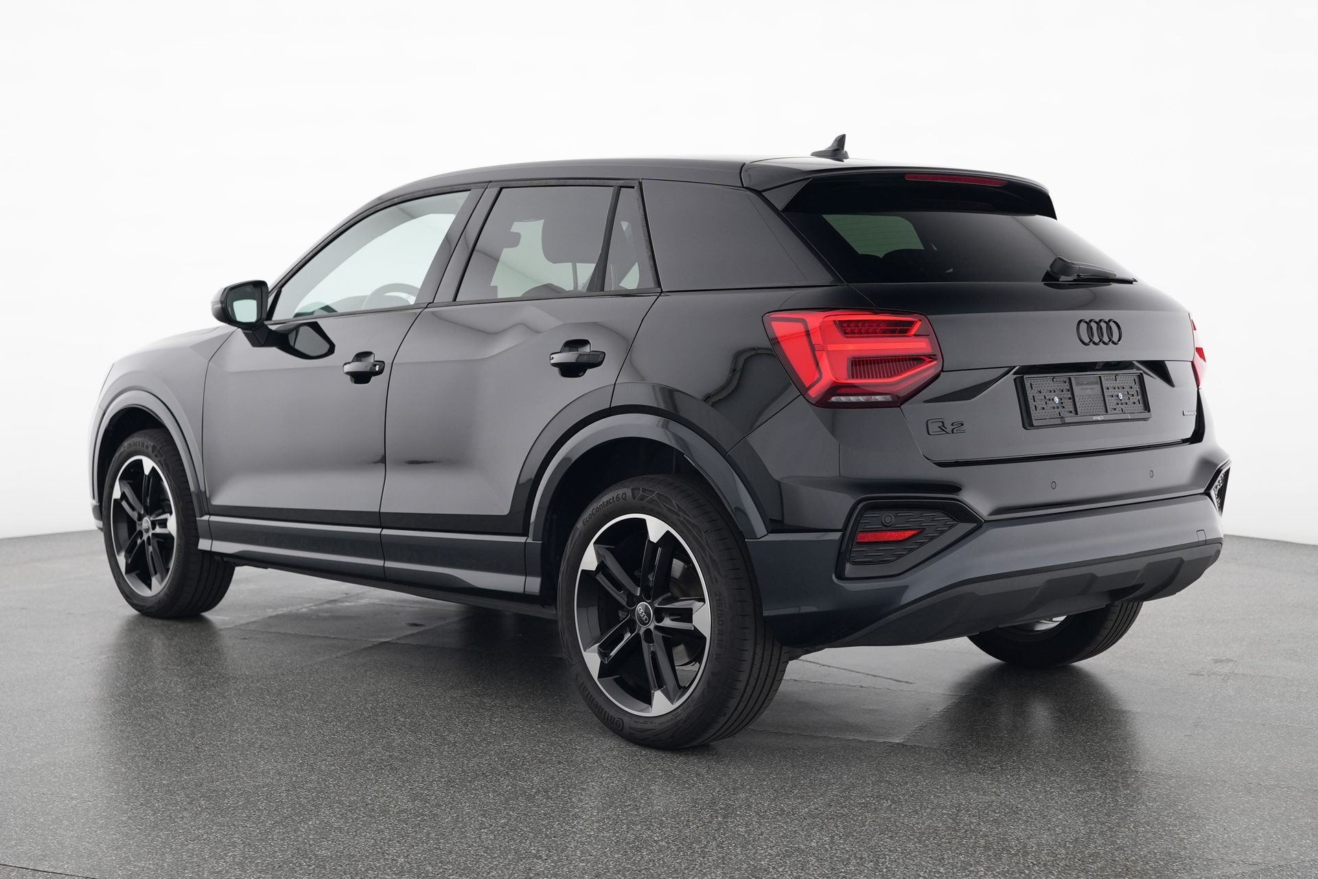 AUDI Q2 40 TFSI advanced Attraction quattro S-tronic-image-3