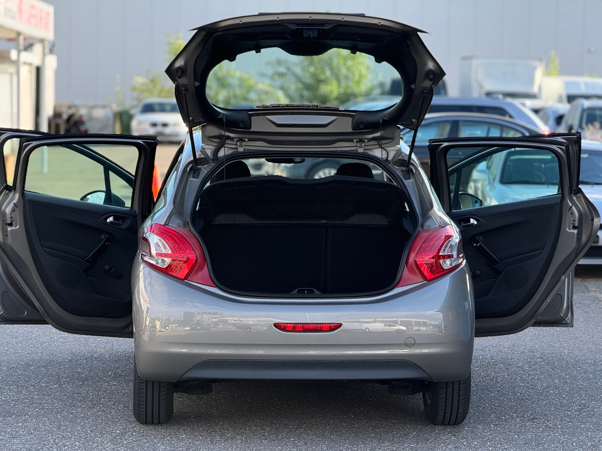 PEUGEOT 208 1.4 VTI Active-image-7