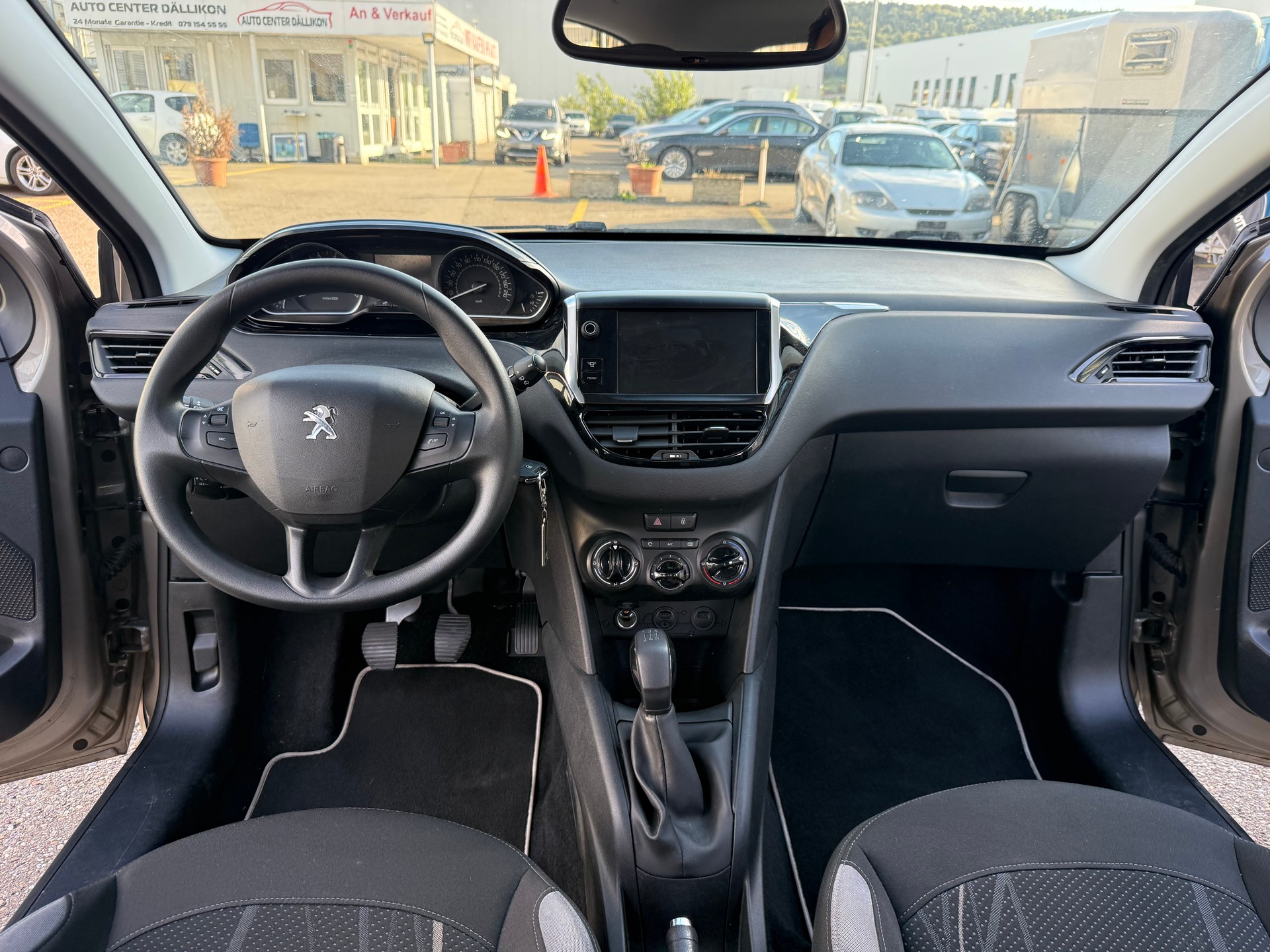 PEUGEOT 208 1.4 VTI Active-image-3