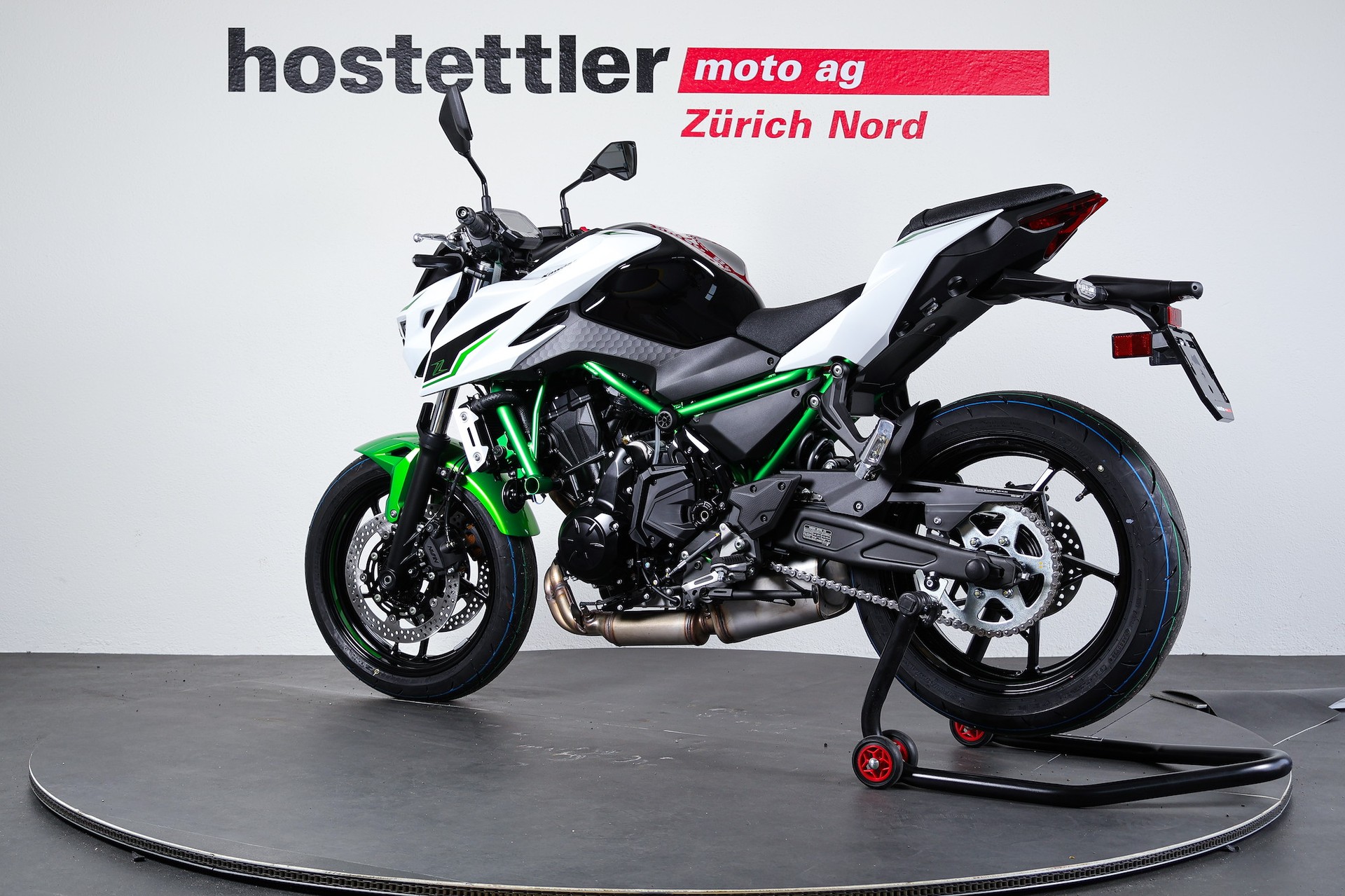 KAWASAKI Z650 S-showroom-element-3