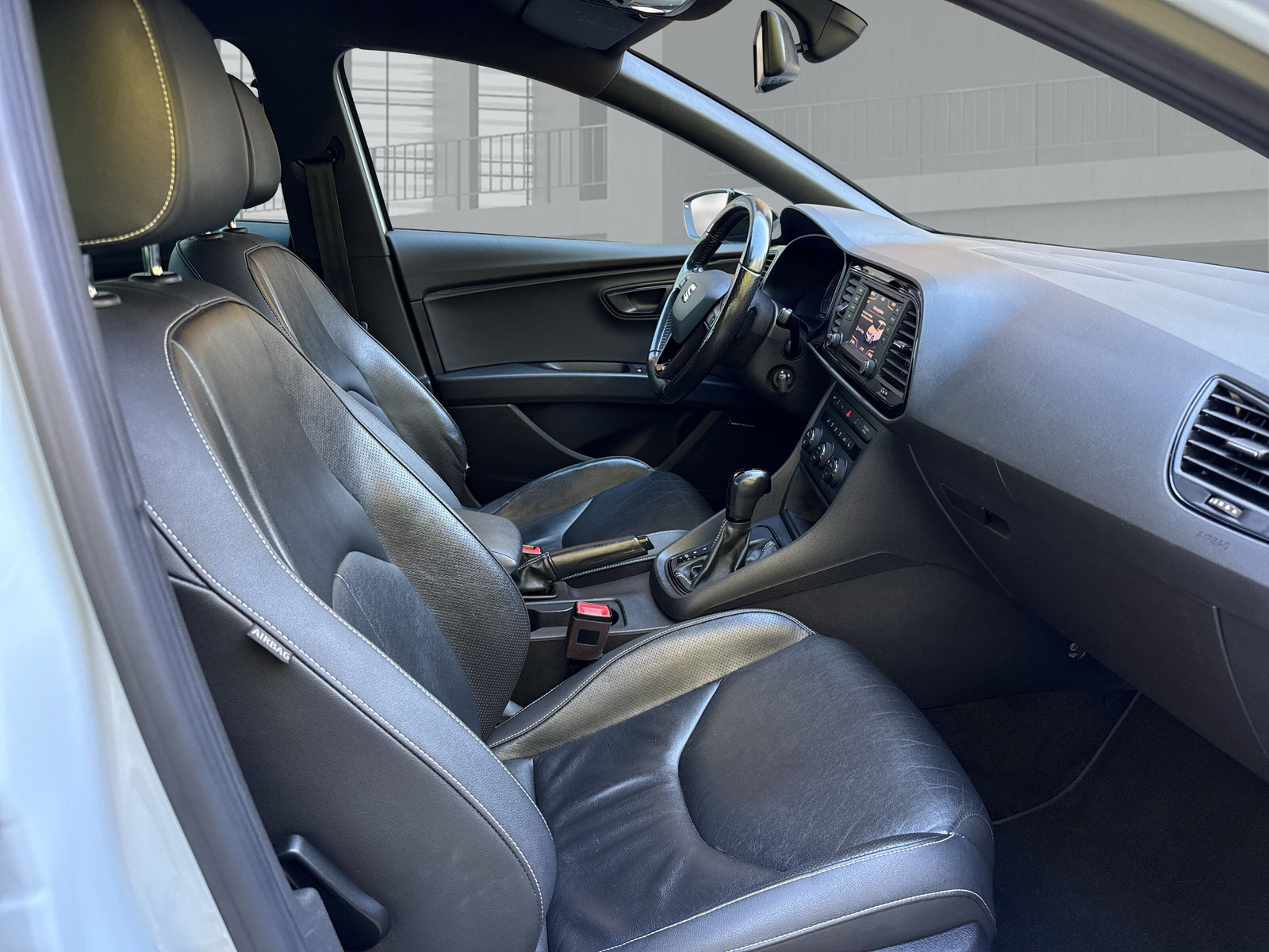SEAT Leon 2.0 TSI Cupra 280 DSG-image-11
