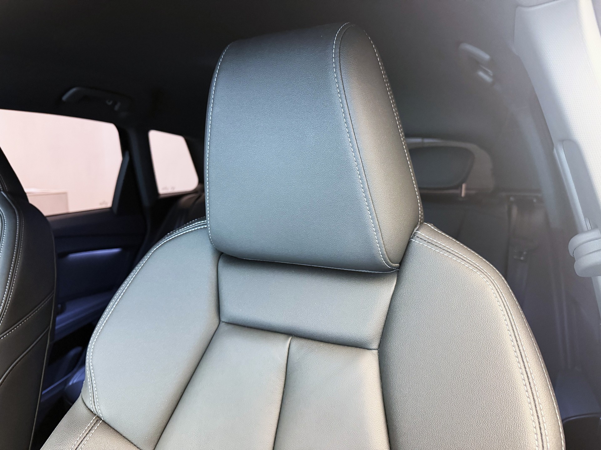 AUDI Q4 e-tron 50 quattro-image-6