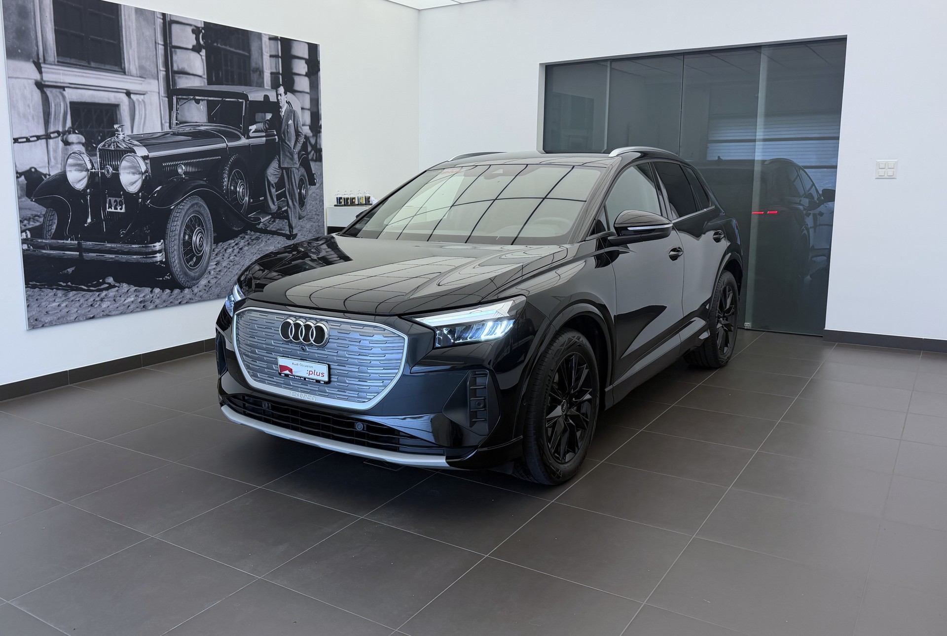 AUDI Q4 e-tron 50 quattro-image-0